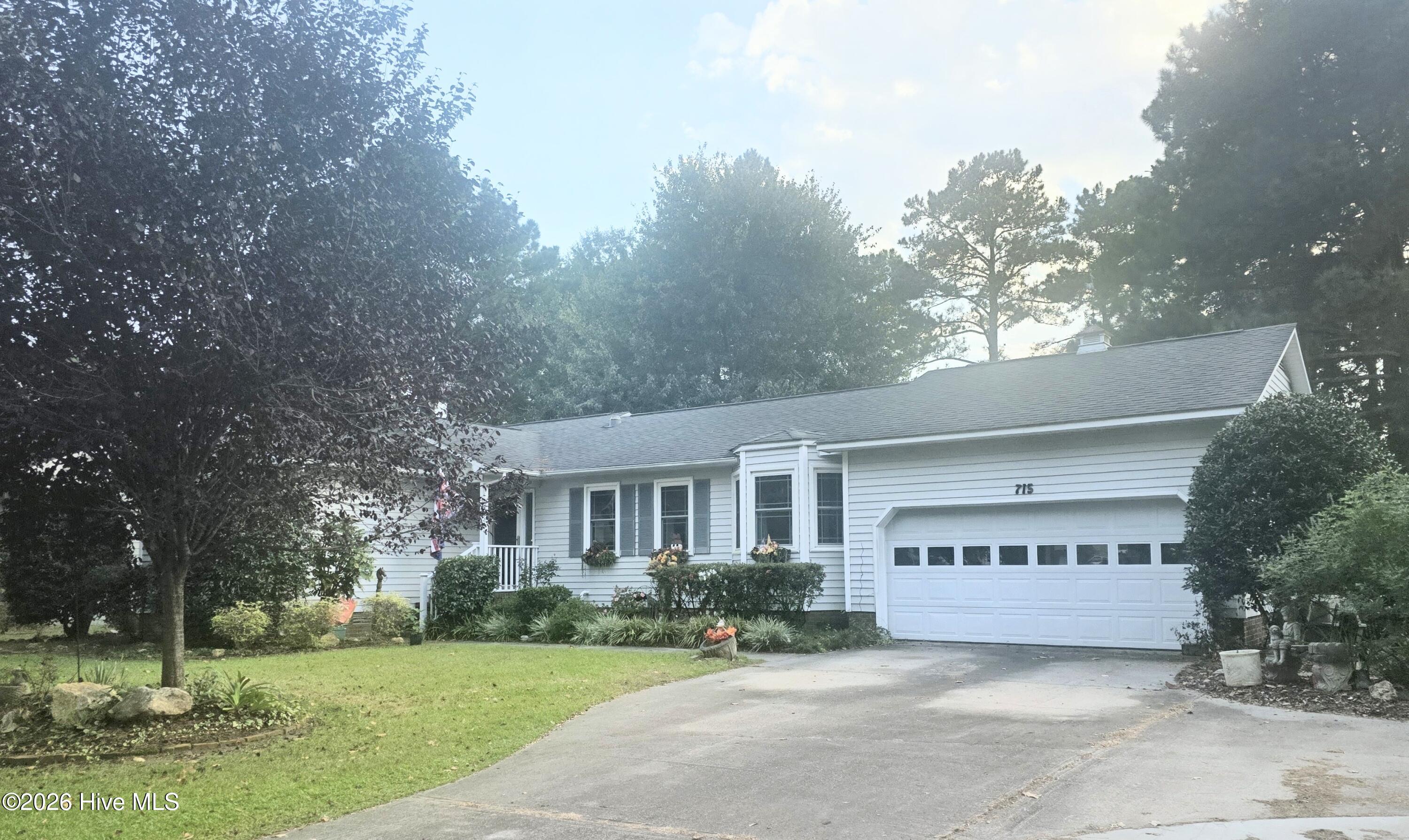 715 Plantation Drive Property Photo 1