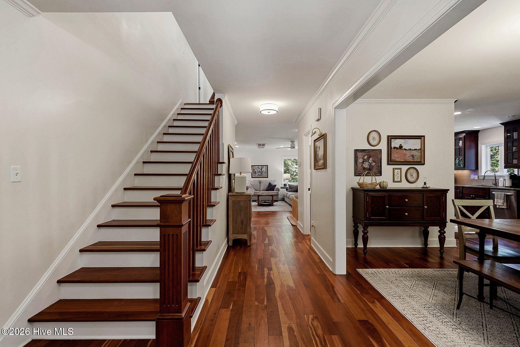 415 River Bluff Drive N Property Photo 4