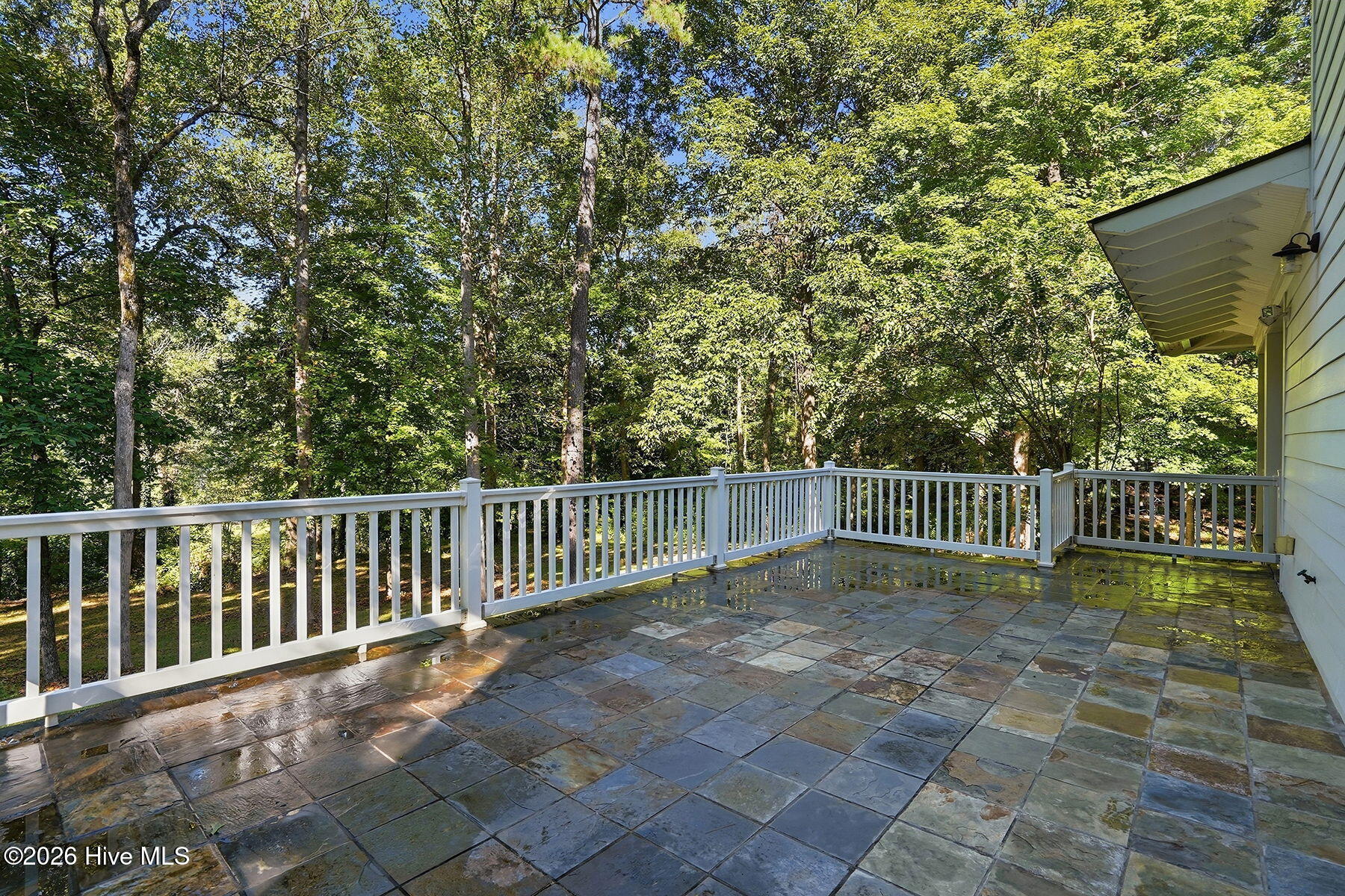 415 River Bluff Drive N Property Photo 11
