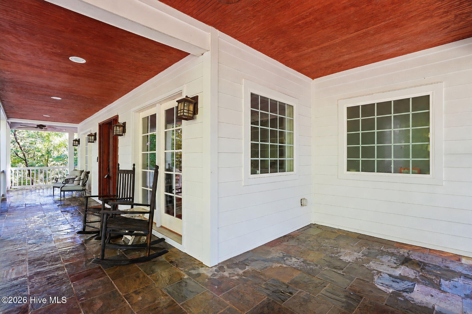 415 River Bluff Drive N Property Photo 34