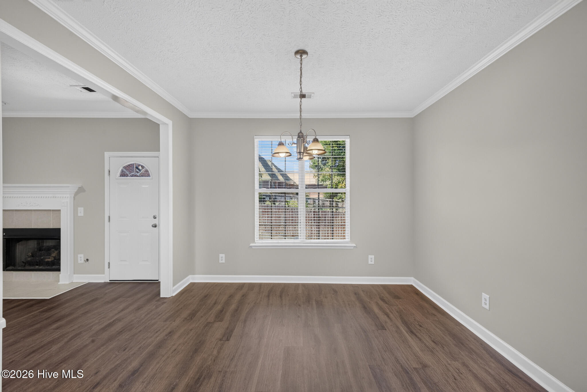 165 Bainbridge Drive Property Photo 8