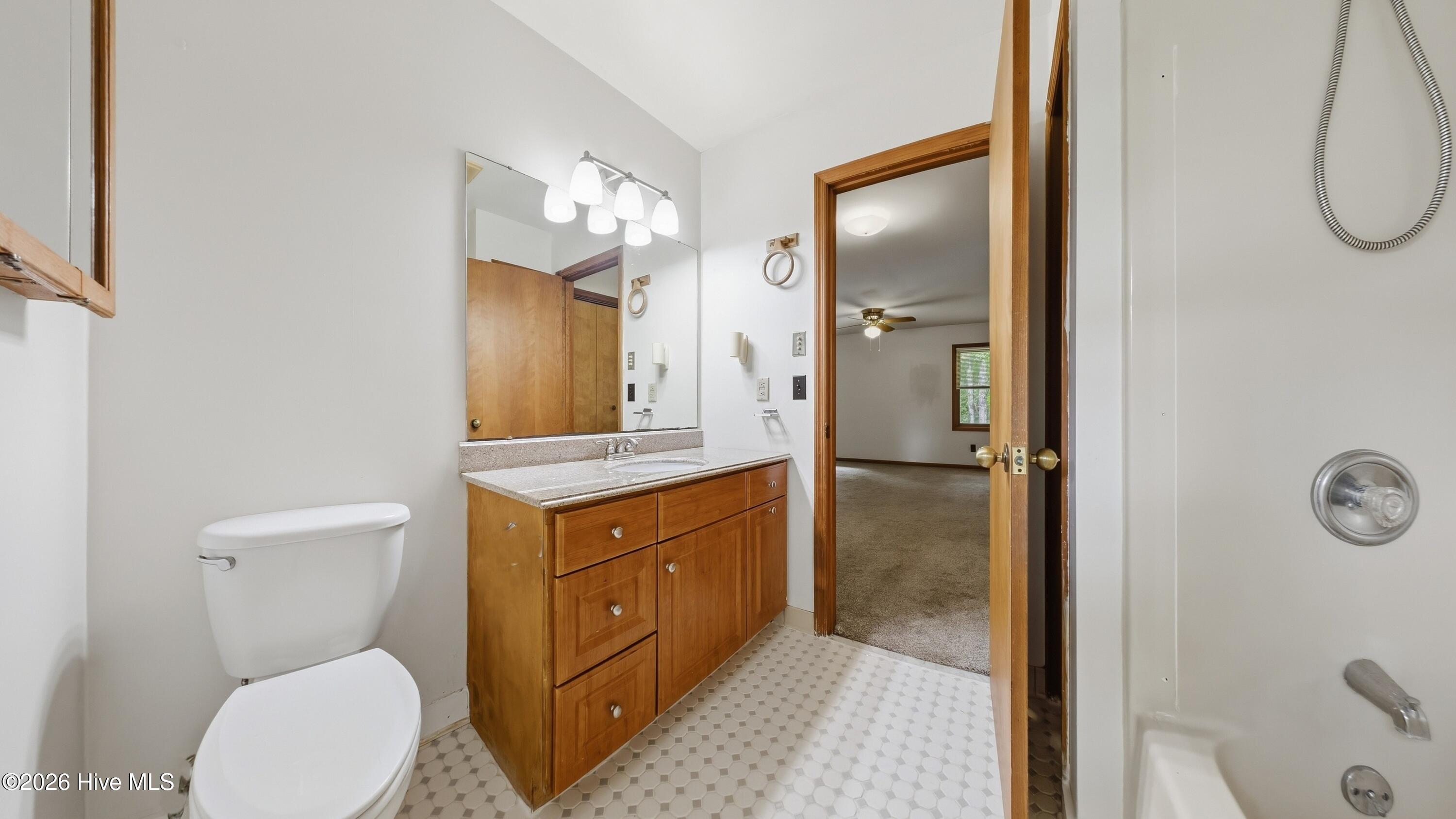 306 Shore Point Drive Property Photo 28