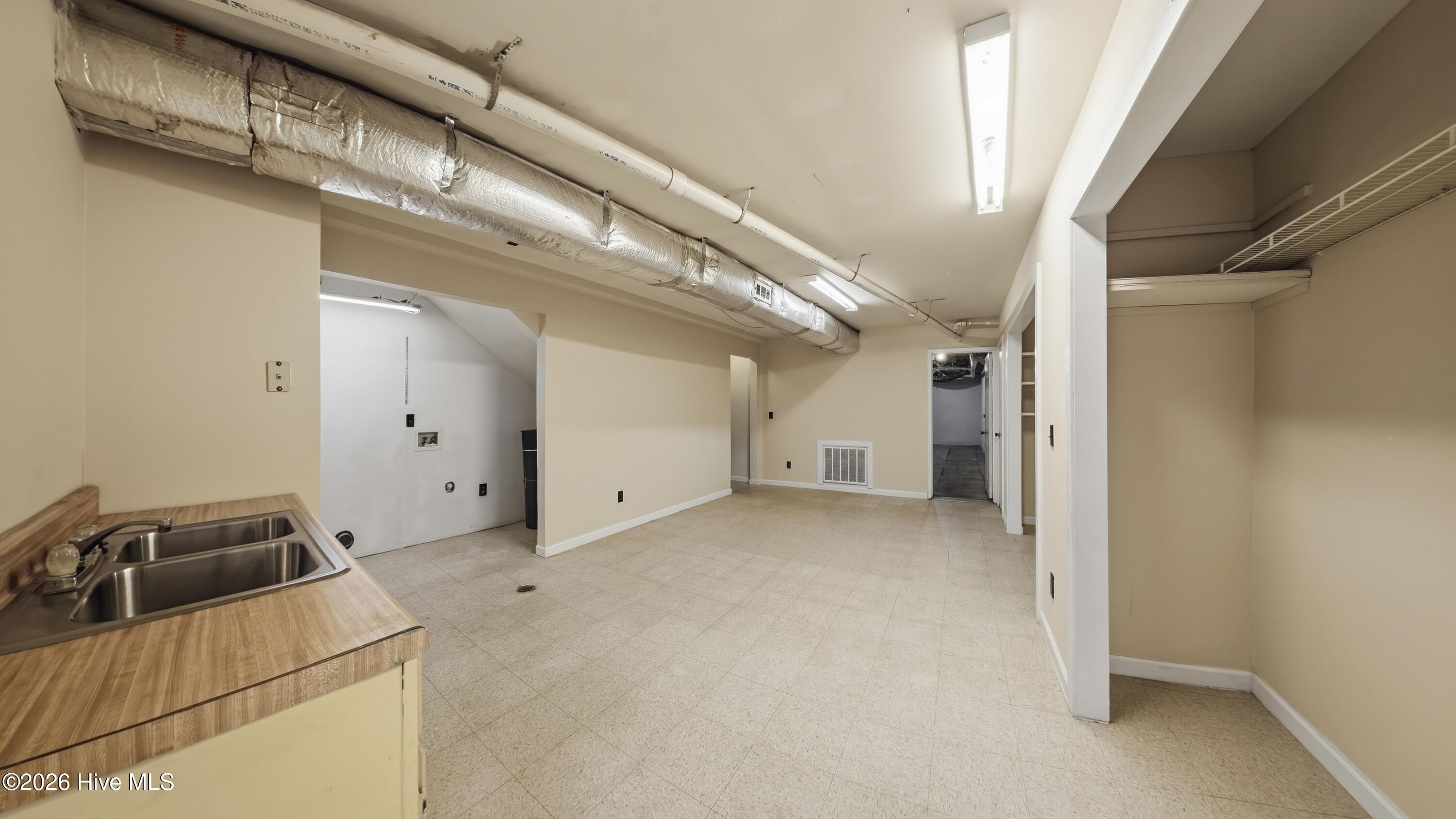 306 Shore Point Drive Property Photo 42