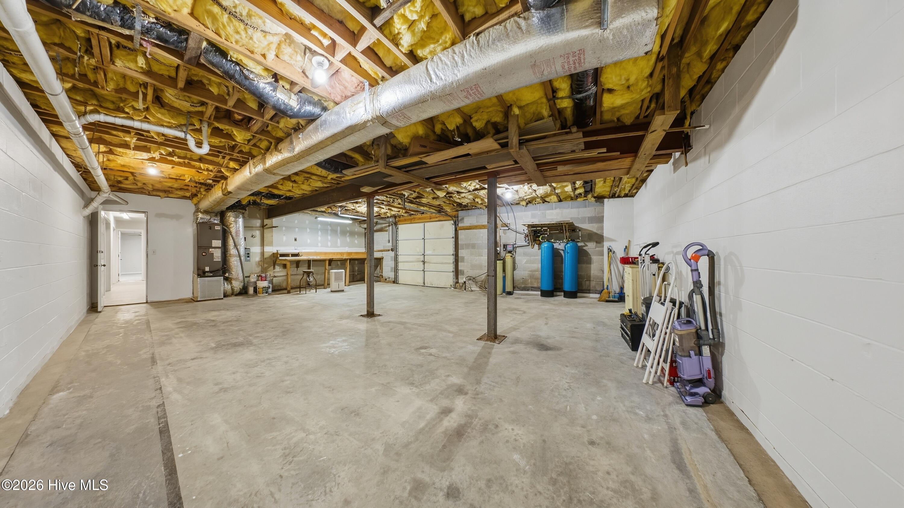 306 Shore Point Drive Property Photo 43