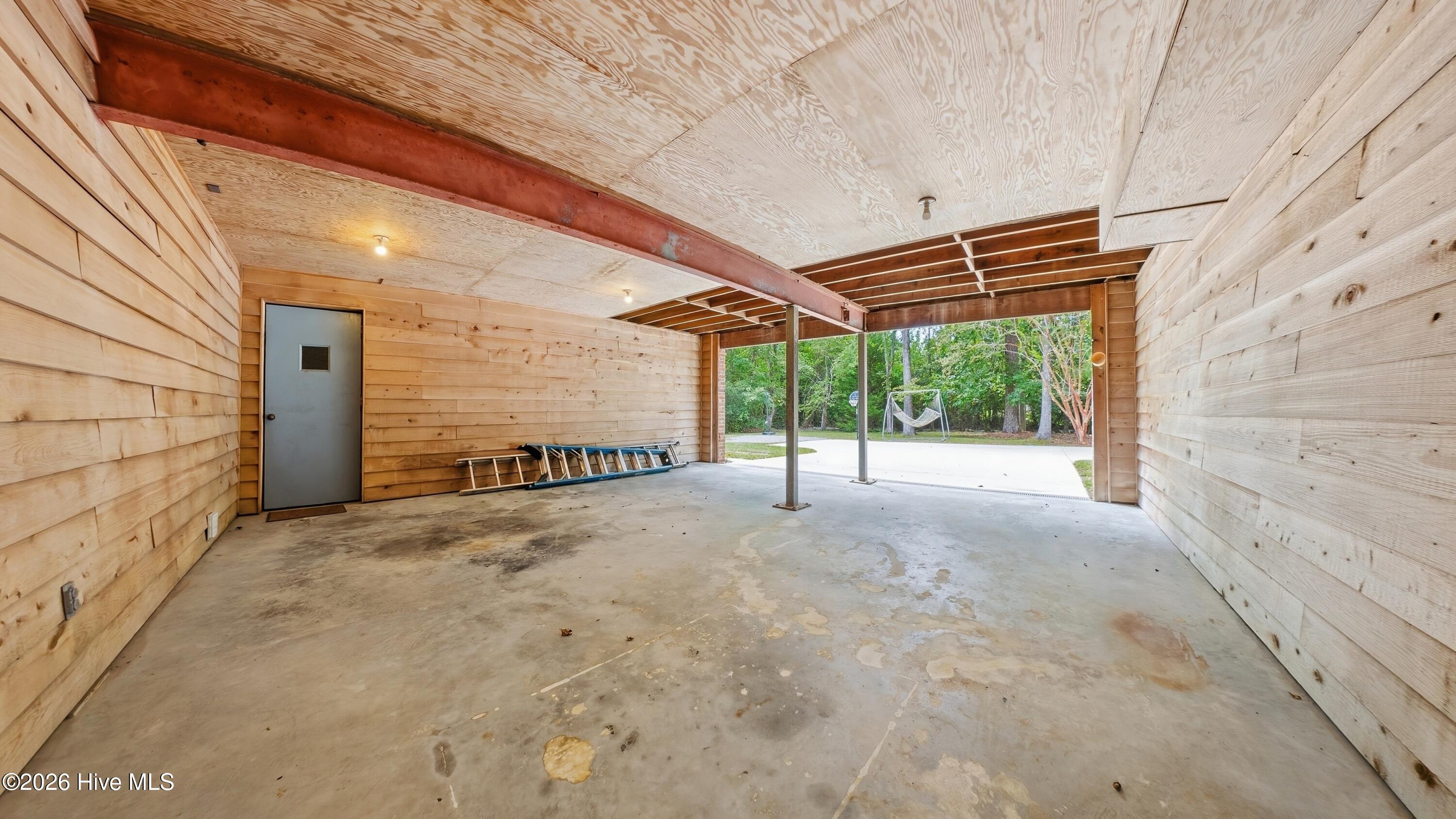 306 Shore Point Drive Property Photo 52