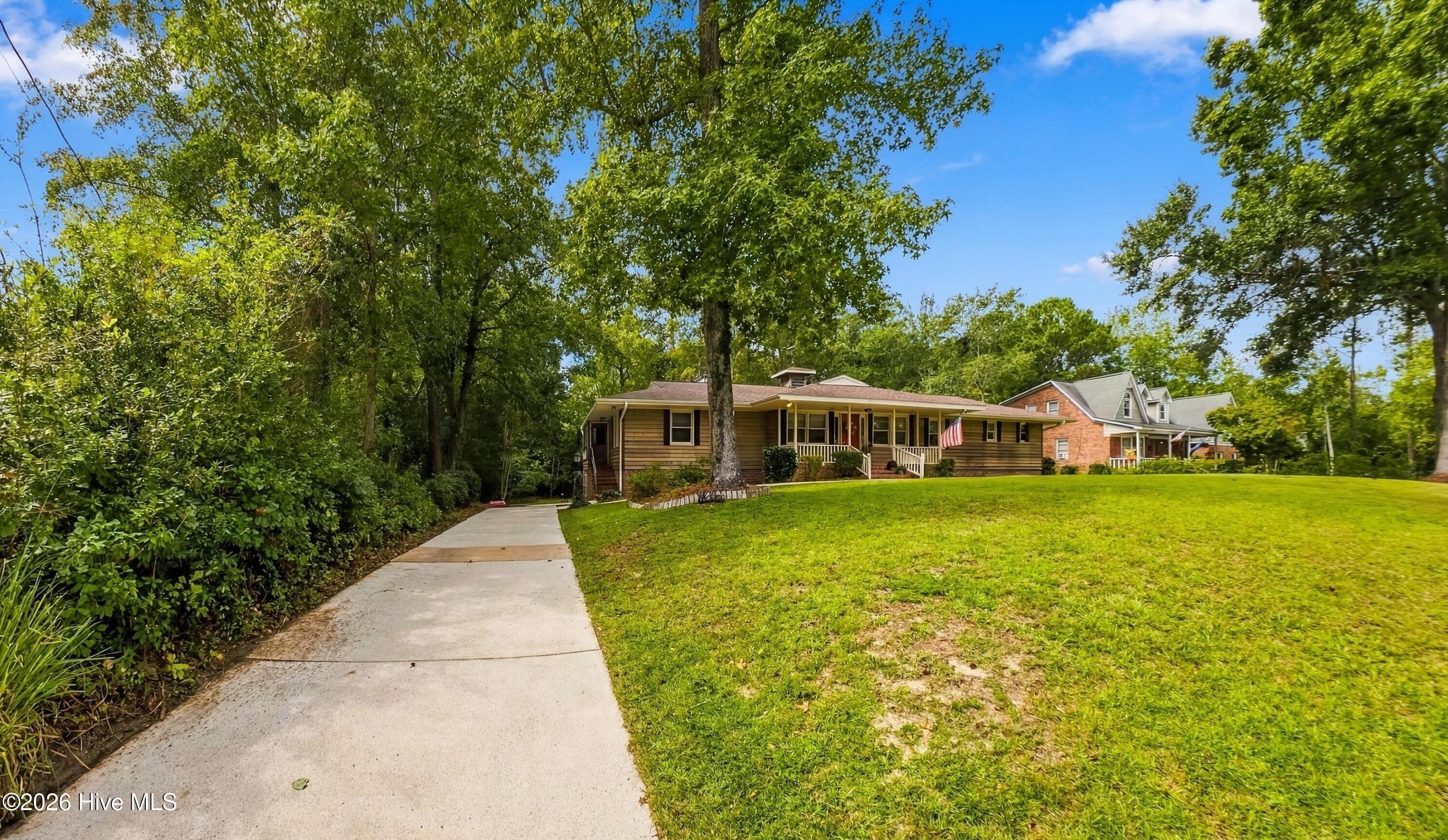 306 Shore Point Drive Property Photo 55