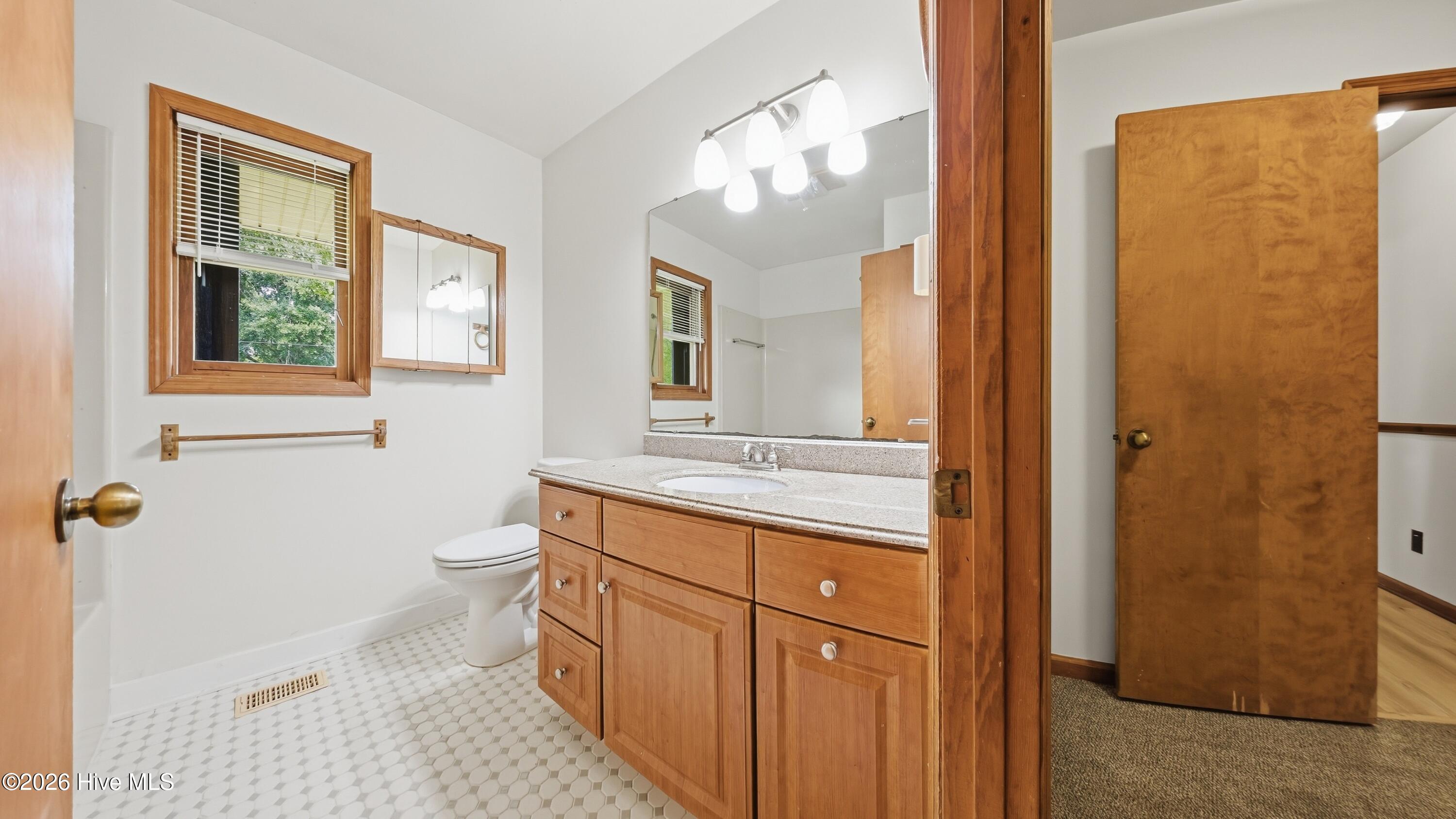 306 Shore Point Drive Property Photo 80