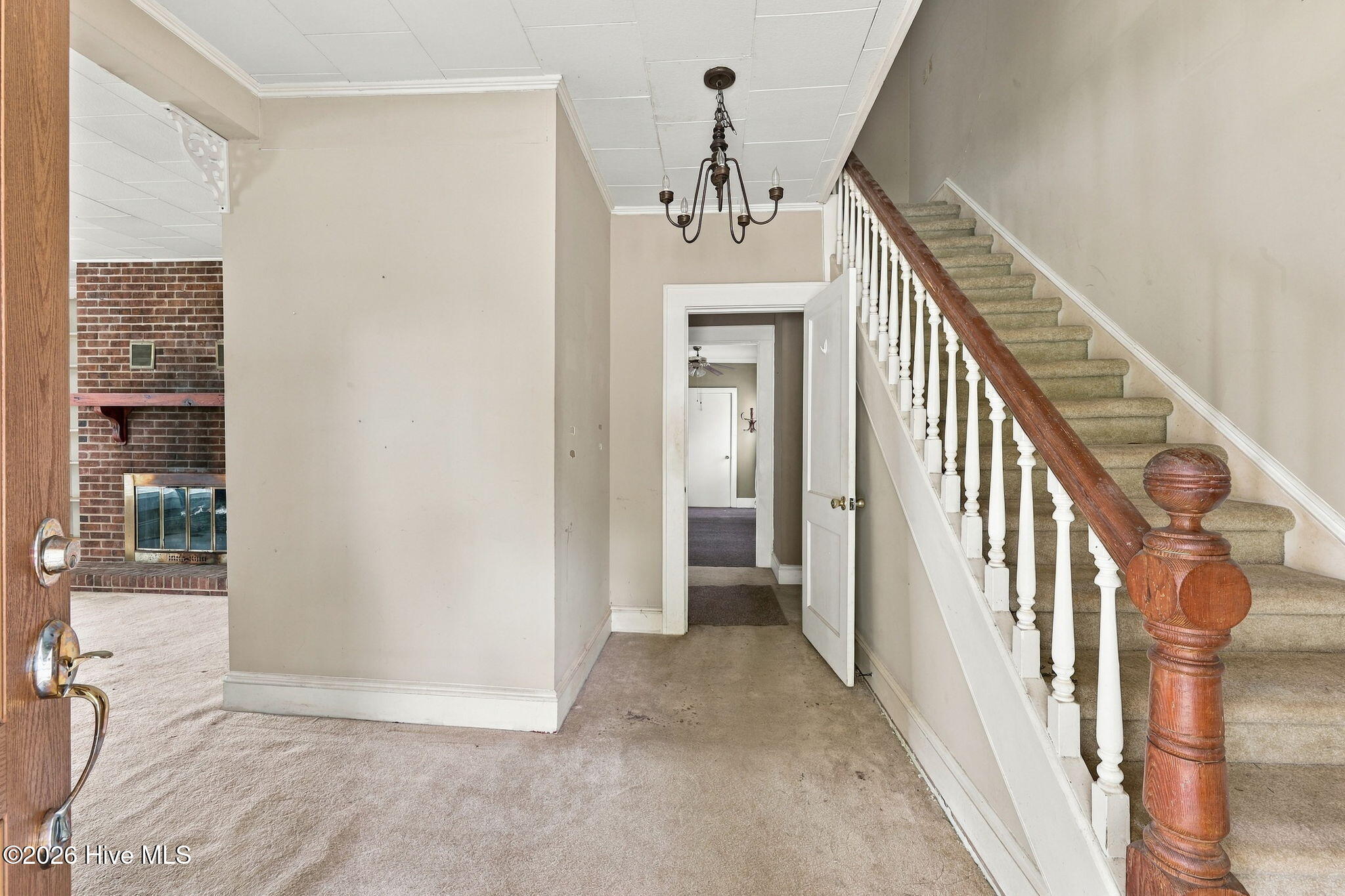 101 S Chestnut Street Property Photo 8