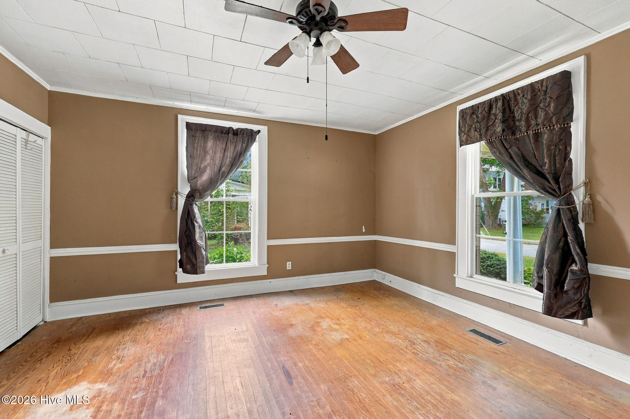 101 S Chestnut Street Property Photo 12
