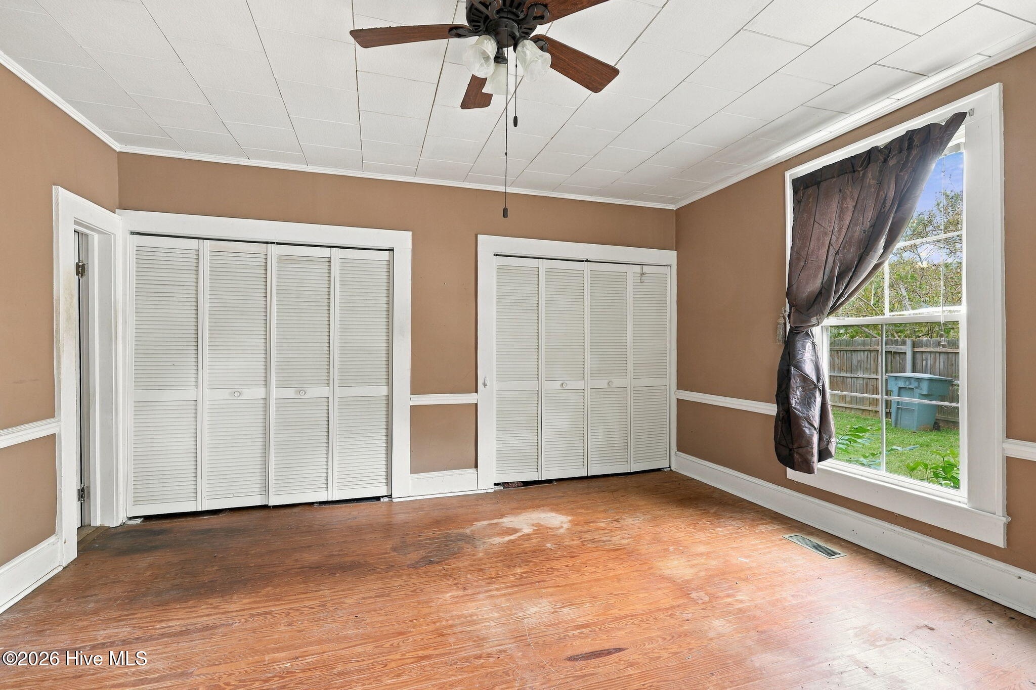 101 S Chestnut Street Property Photo 14