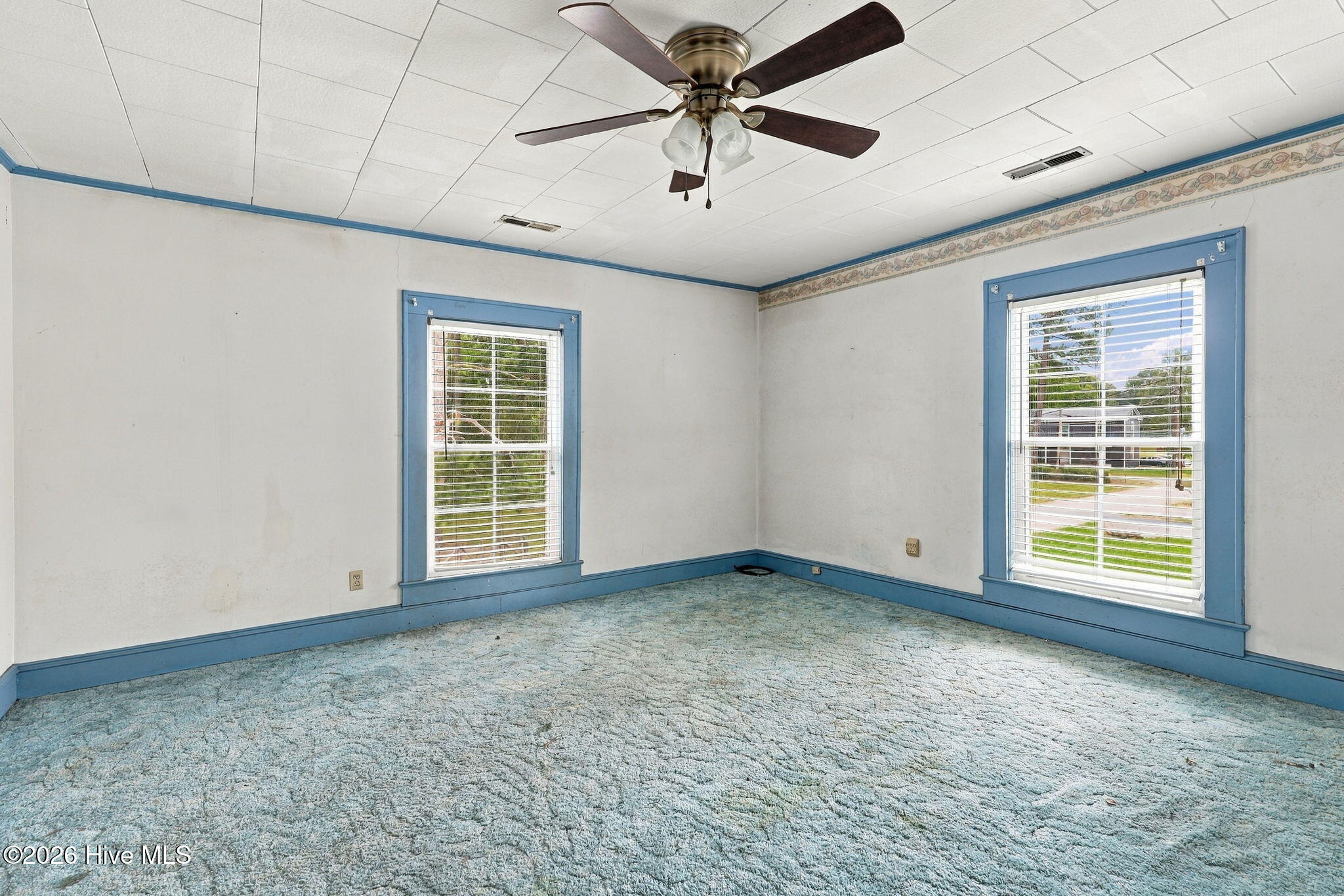 101 S Chestnut Street Property Photo 34