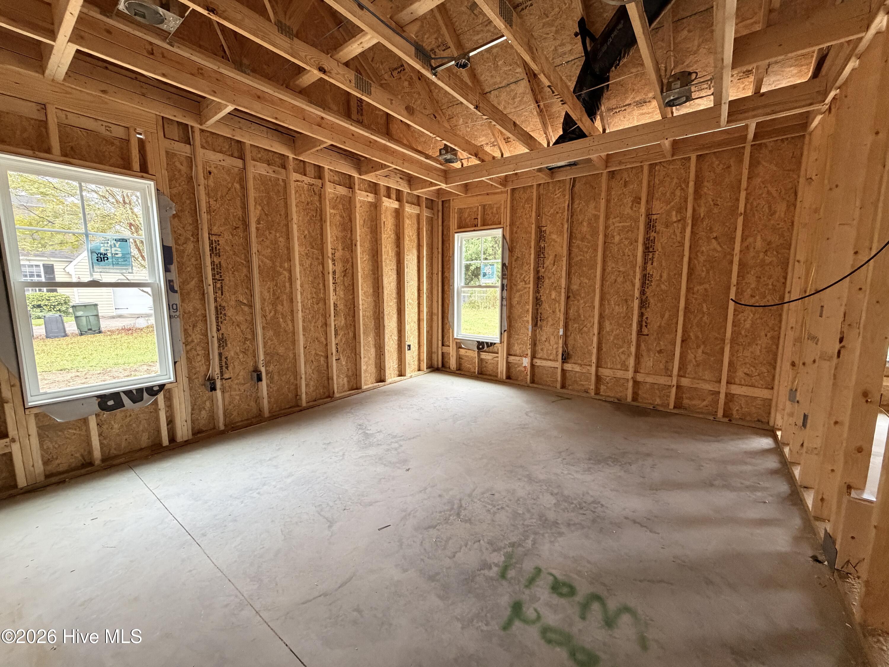 2106 Saint George Place Property Photo 8