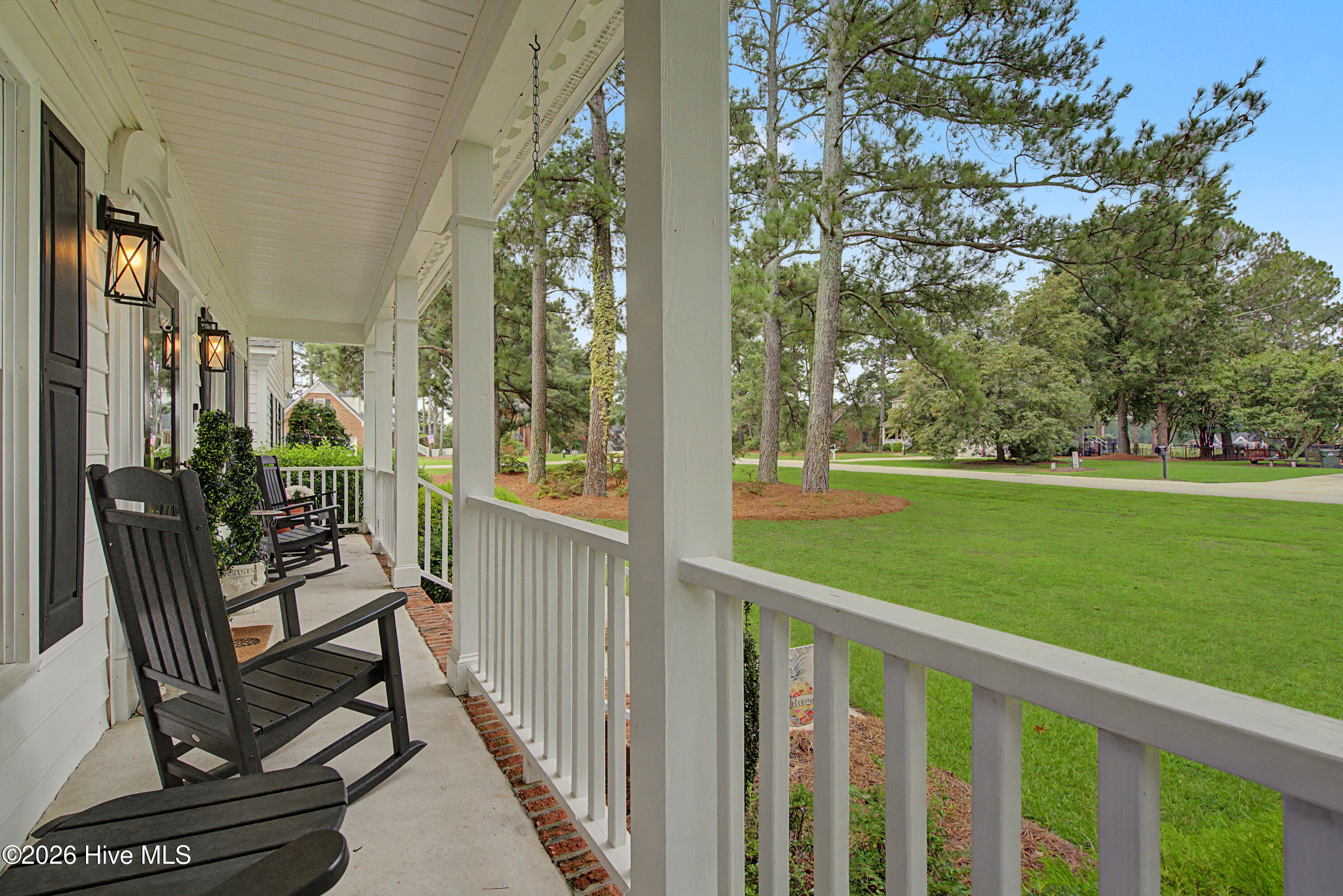 4900 Country Club Drive N Property Photo 2