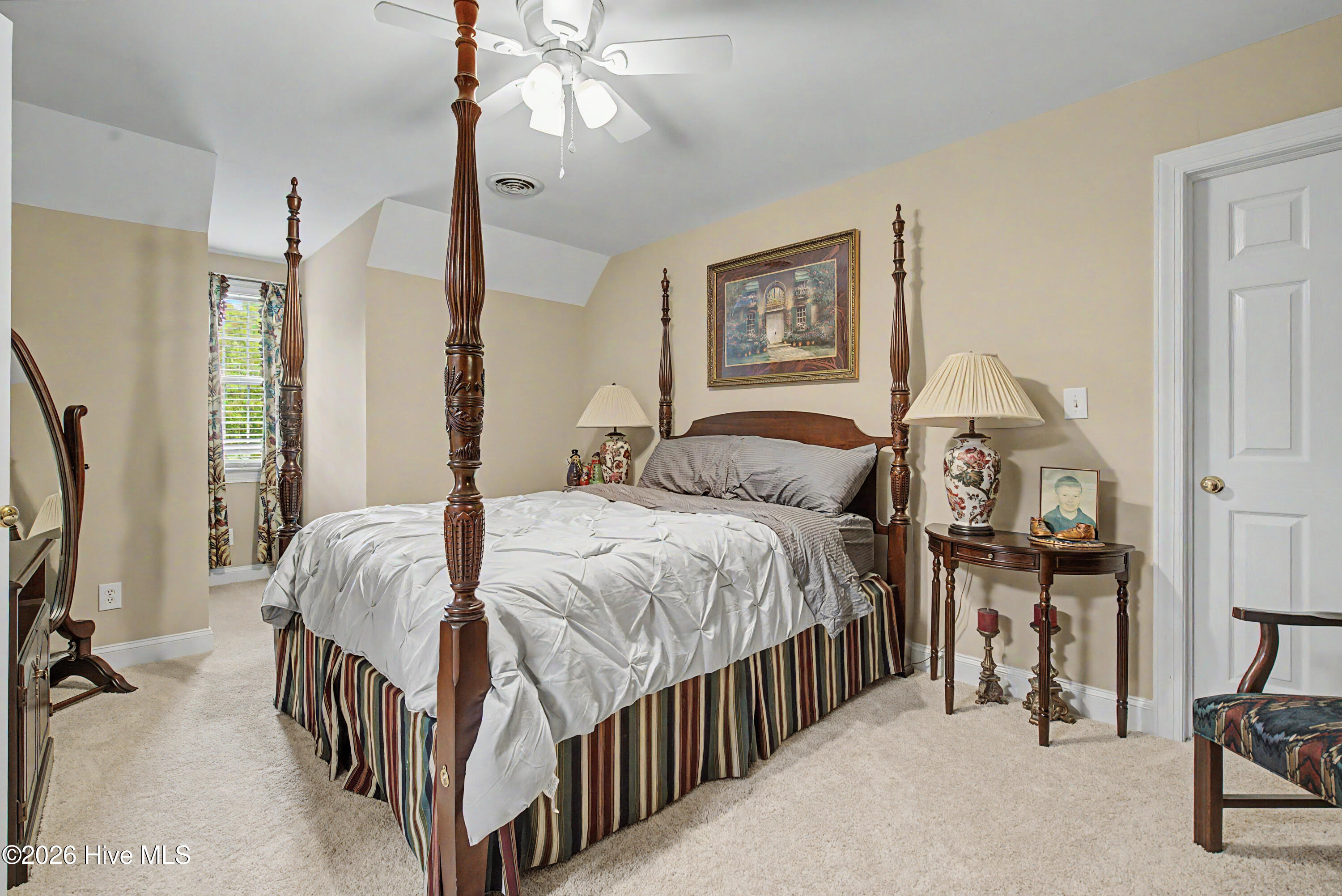 4900 Country Club Drive N Property Photo 21