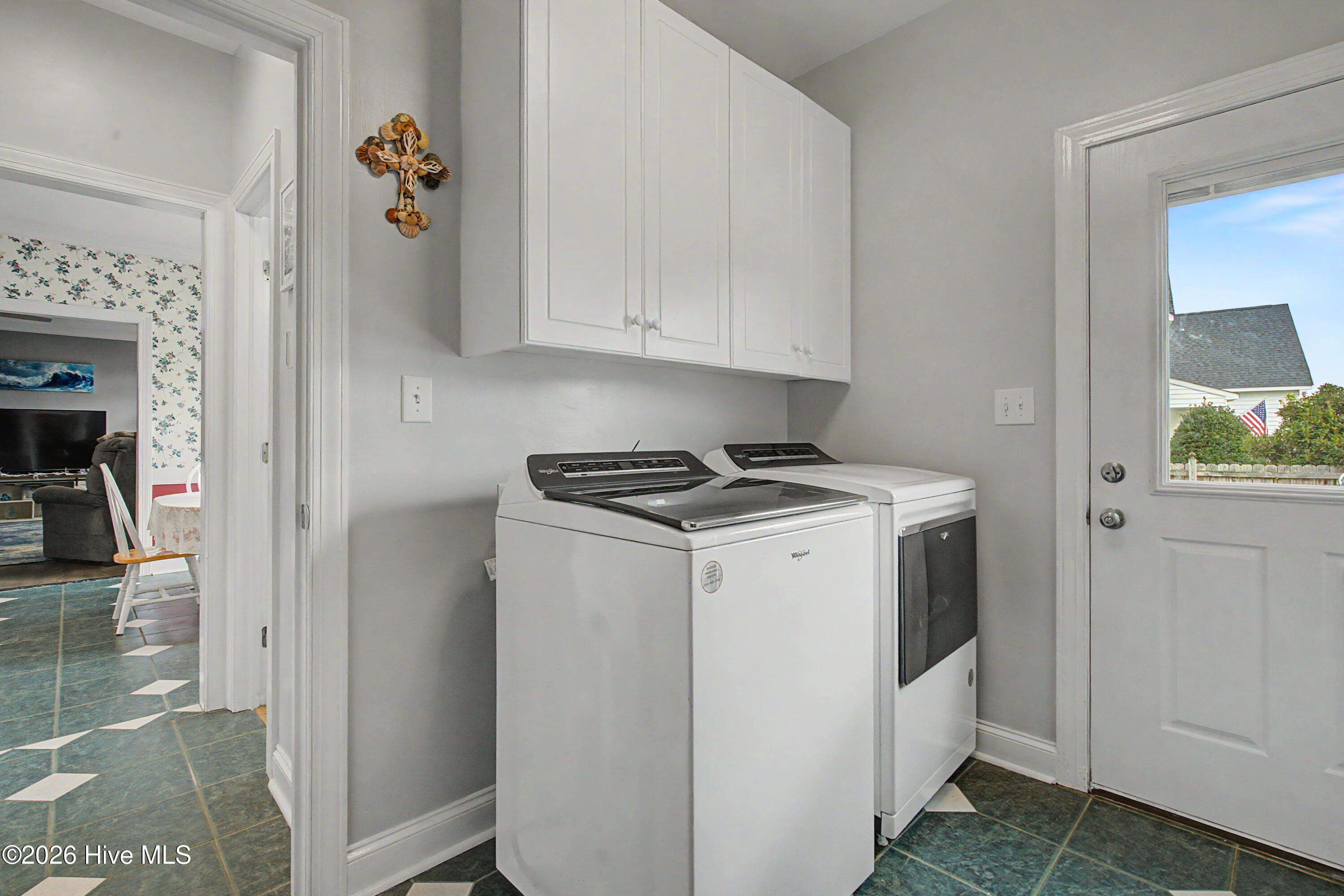 4900 Country Club Drive N Property Photo 30