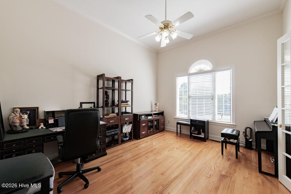 5400 Belle Mead Drive Property Photo 18