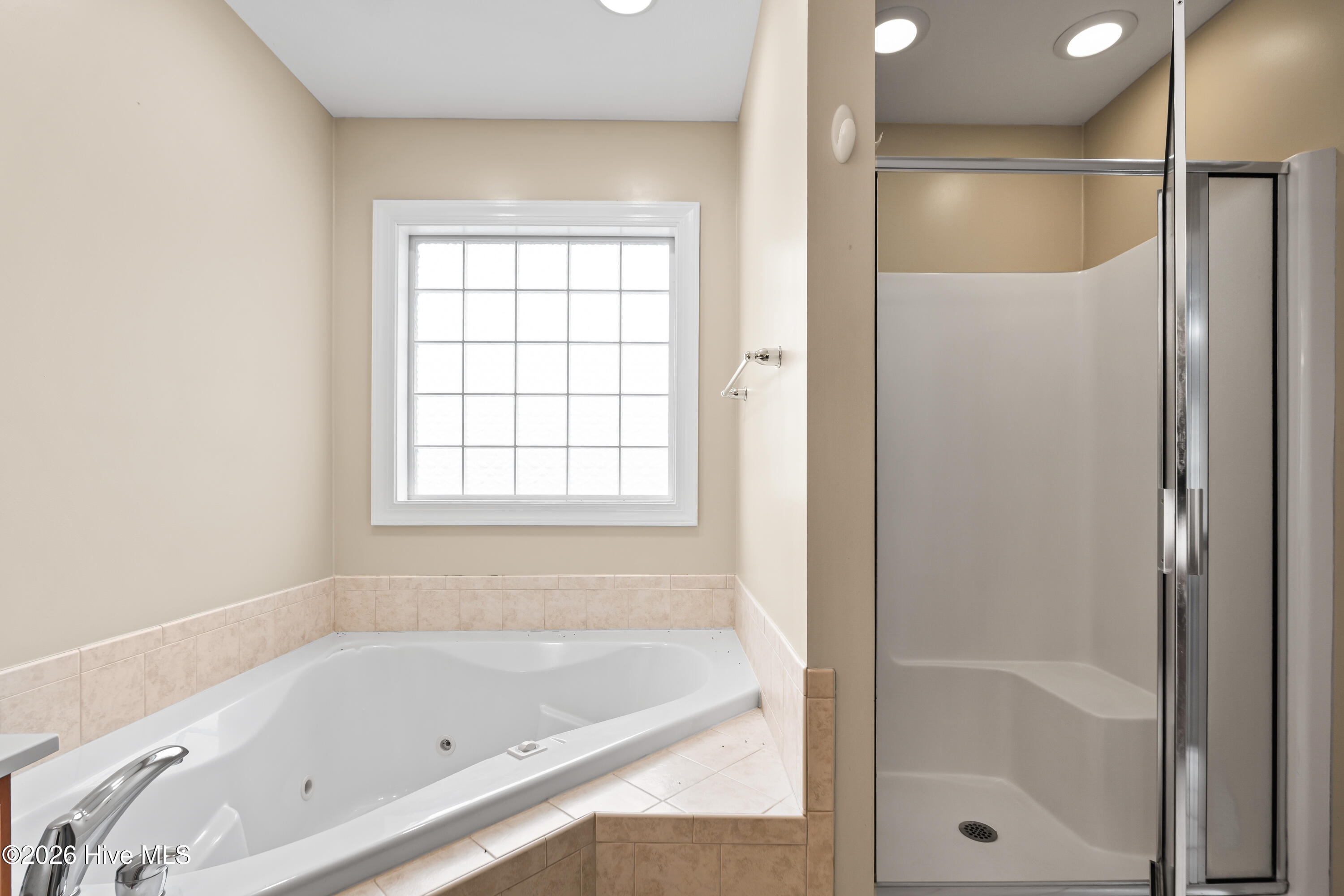 109 Cypress Bay Drive Property Photo 16
