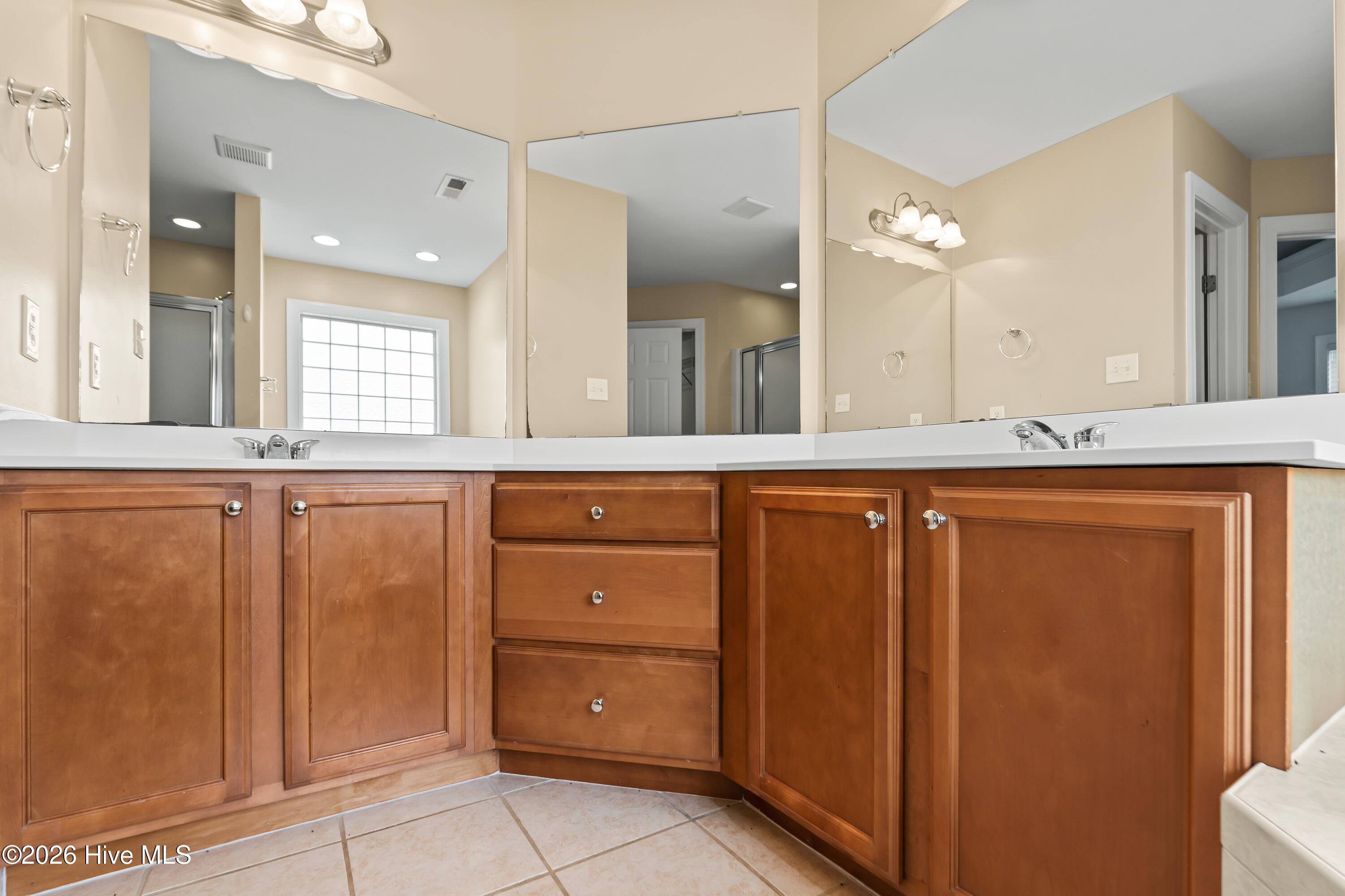 109 Cypress Bay Drive Property Photo 17