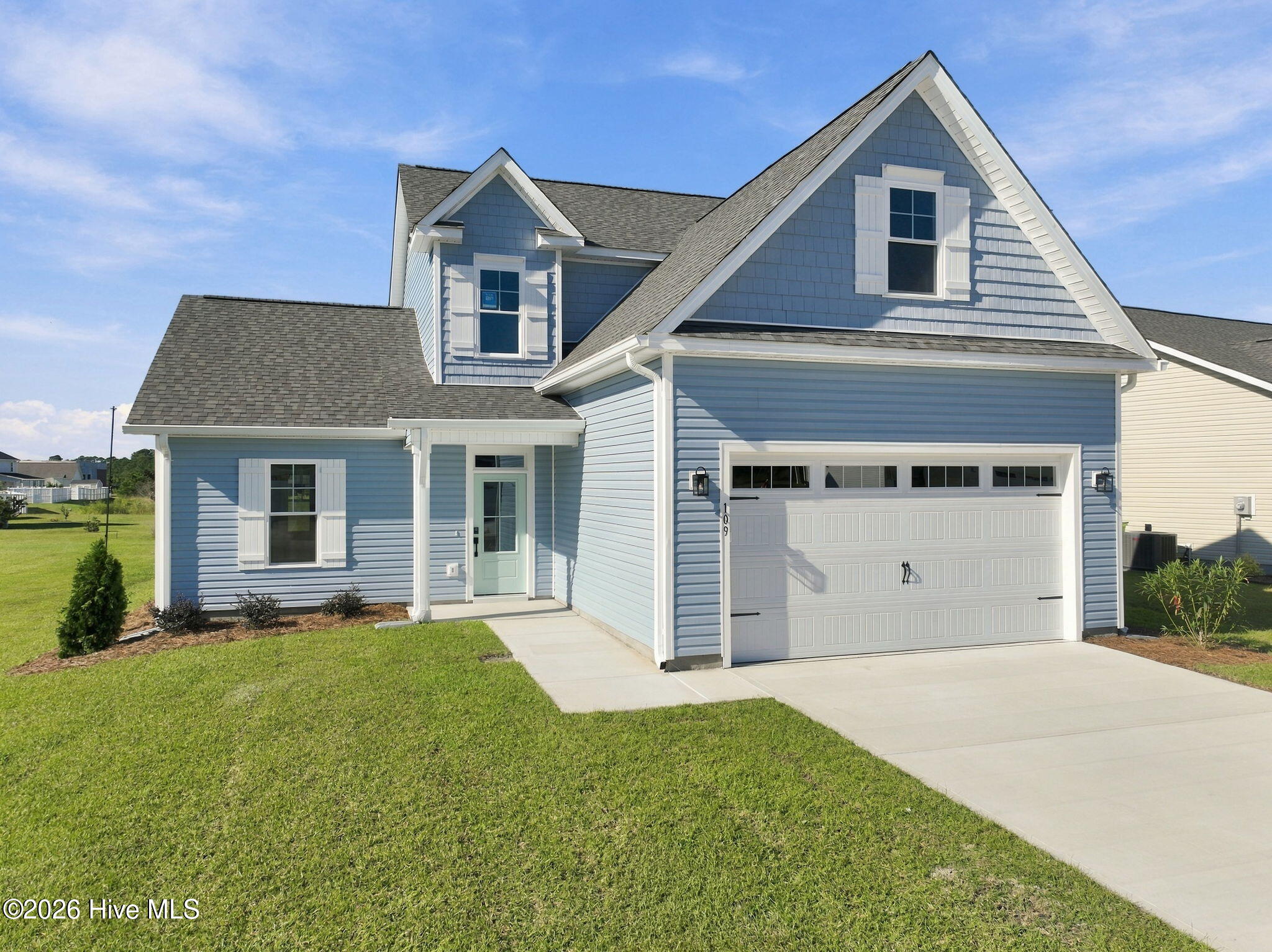 109 Eastbay Way Property Photo 1