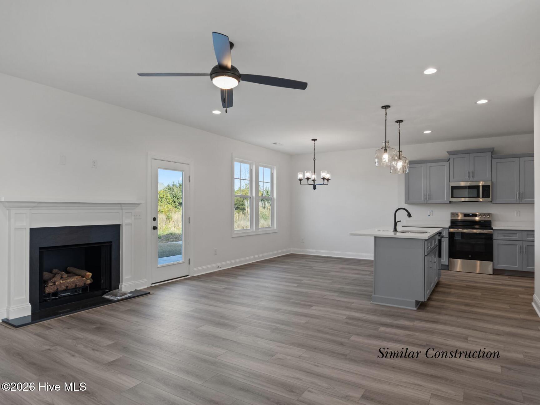109 Eastbay Way Property Photo 12