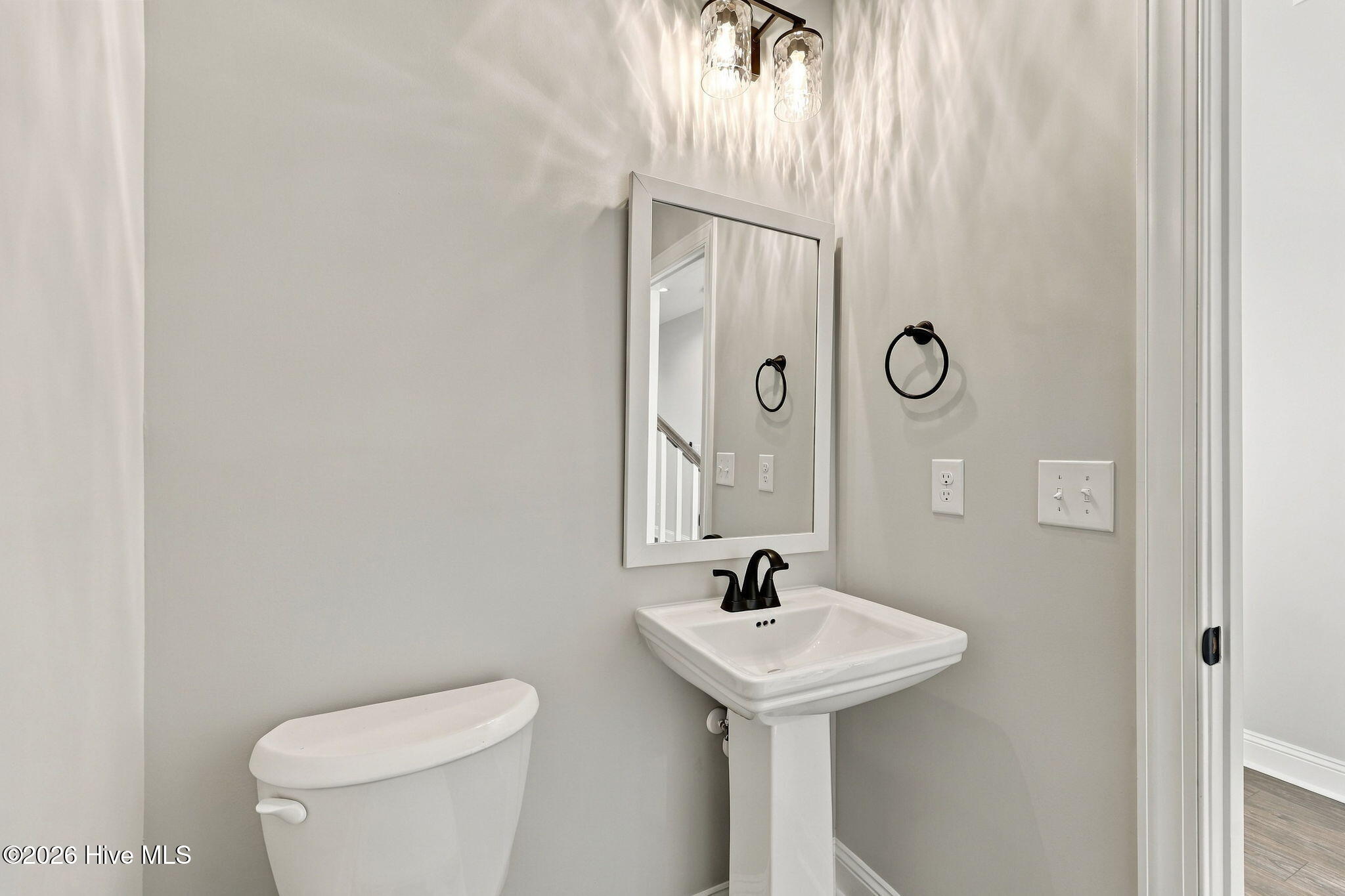 109 Eastbay Way Property Photo 22