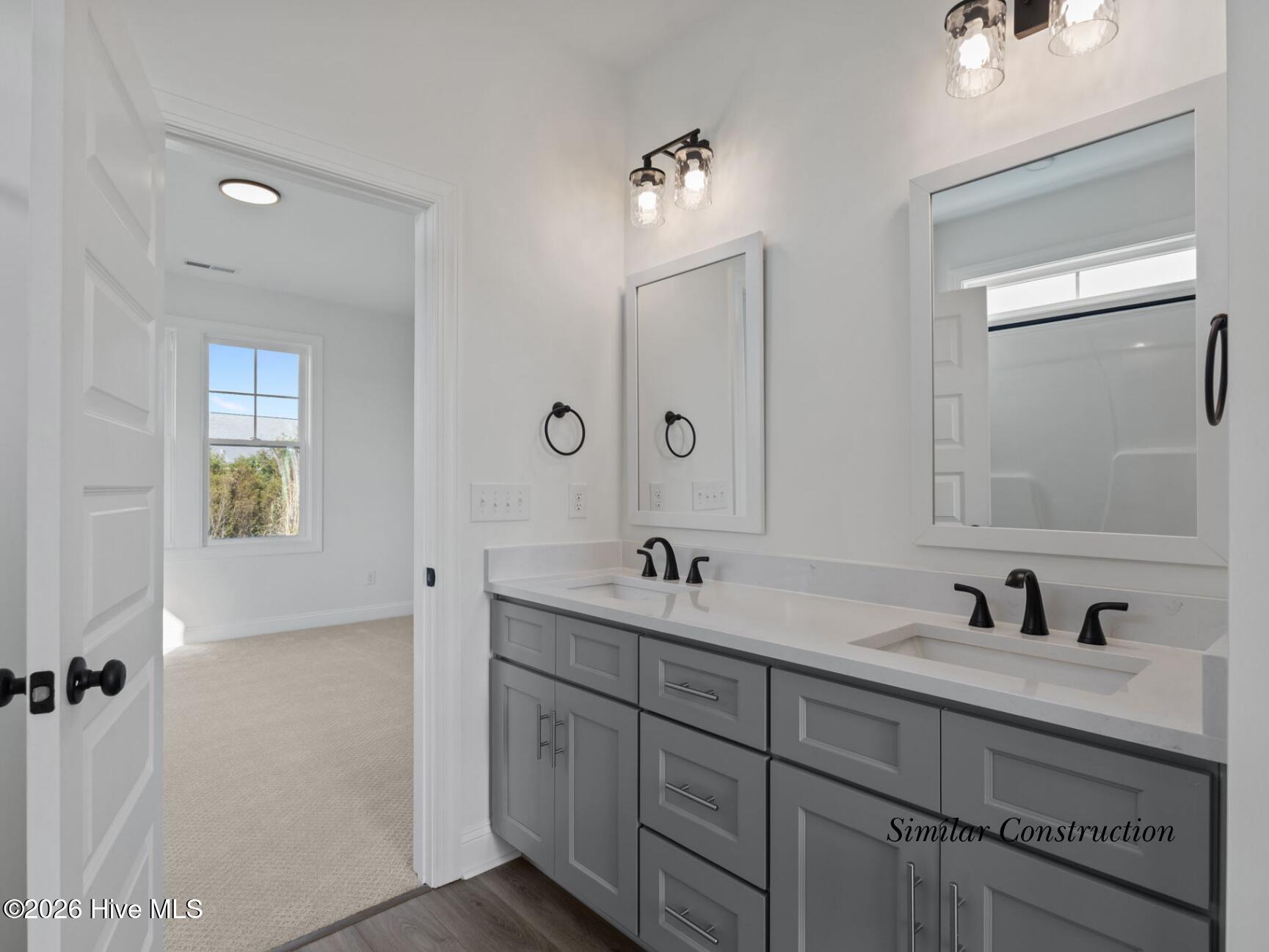 109 Eastbay Way Property Photo 23