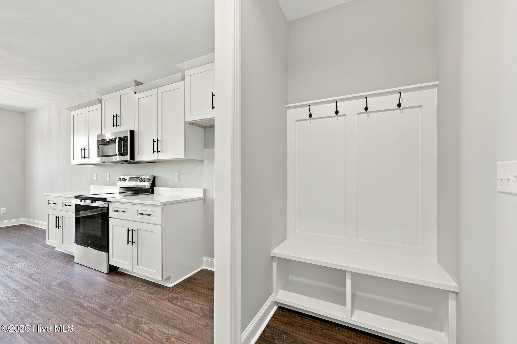 109 Eastbay Way Property Photo 28