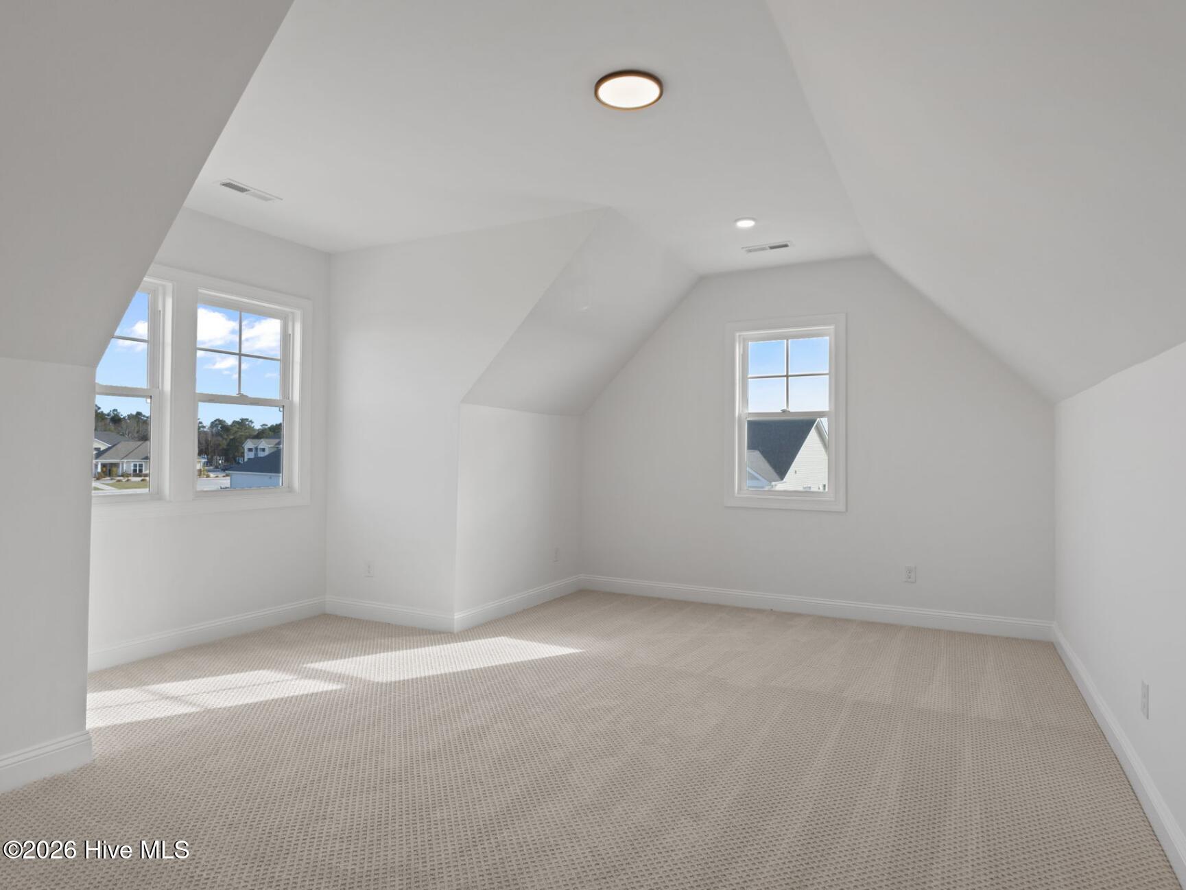 109 Eastbay Way Property Photo 30