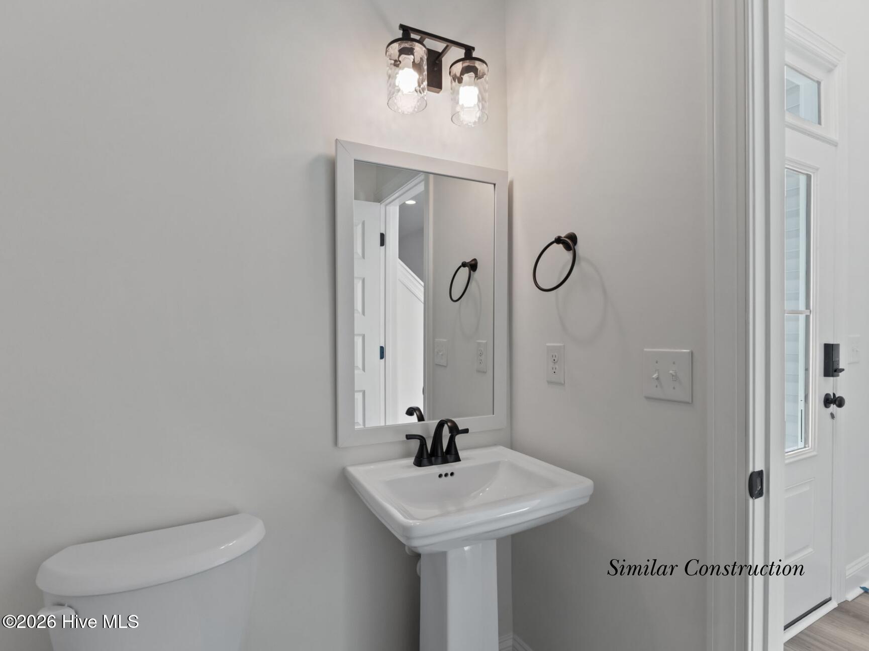 109 Eastbay Way Property Photo 32