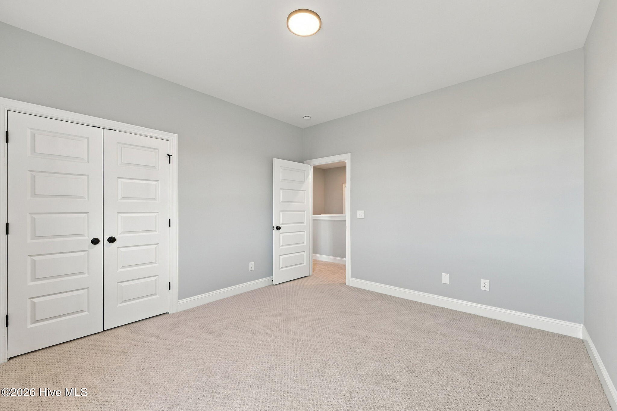 109 Eastbay Way Property Photo 34