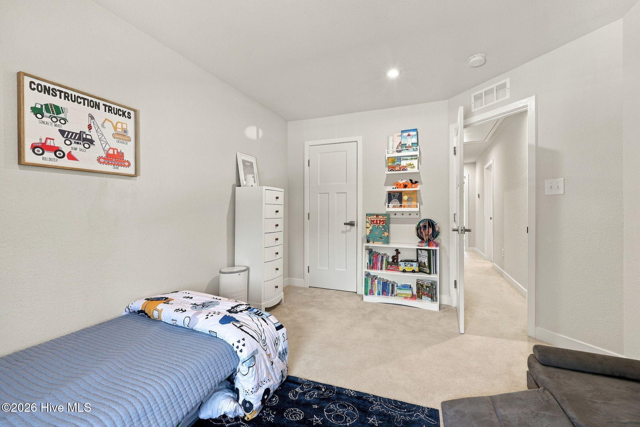 106 Spinnaker Street B Property Photo 12
