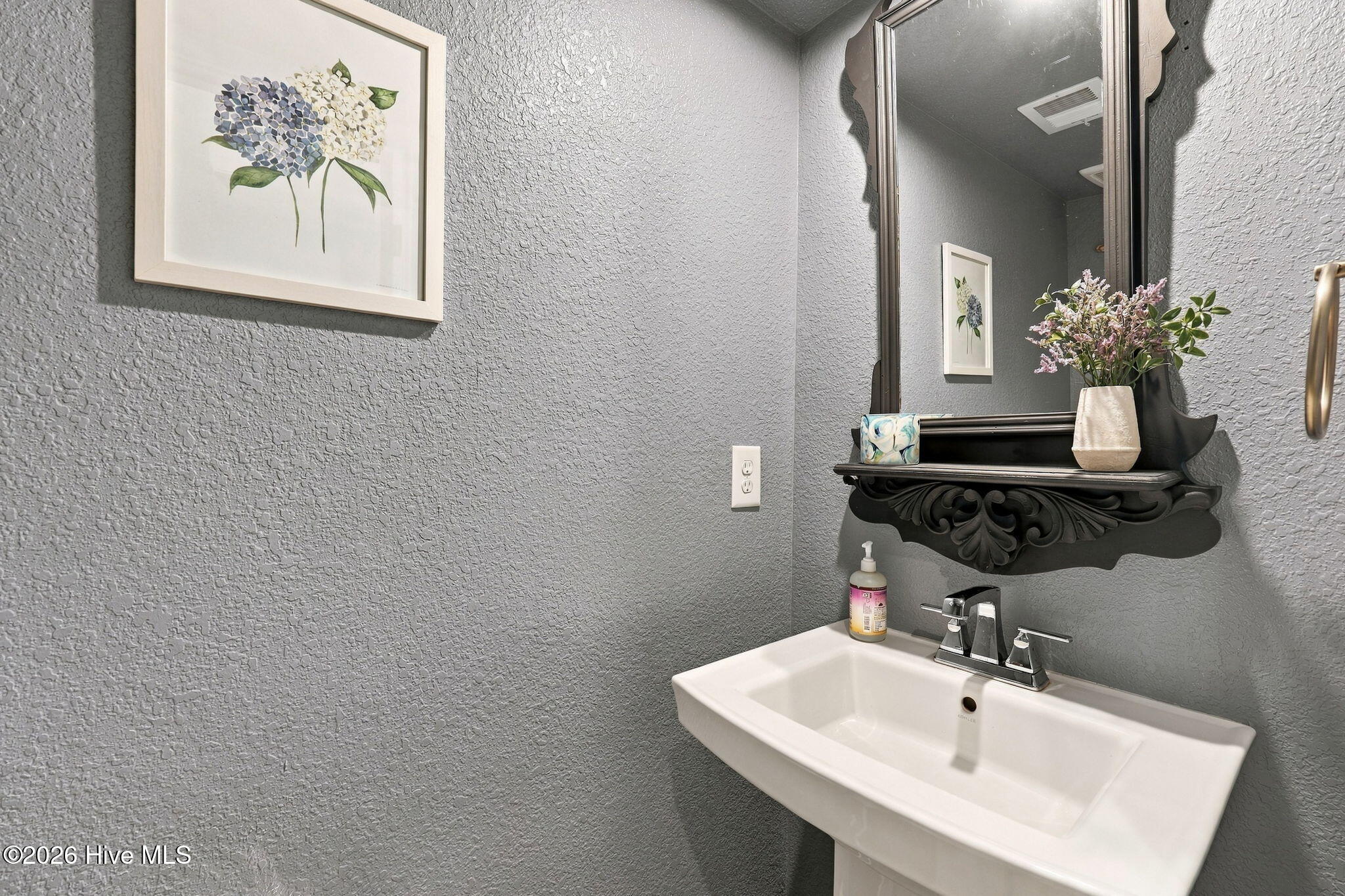 106 Spinnaker Street B Property Photo 18