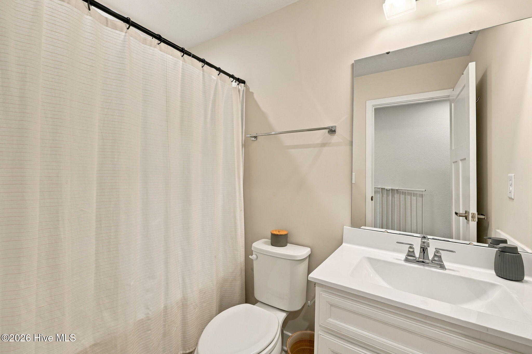 106 Spinnaker Street B Property Photo 28