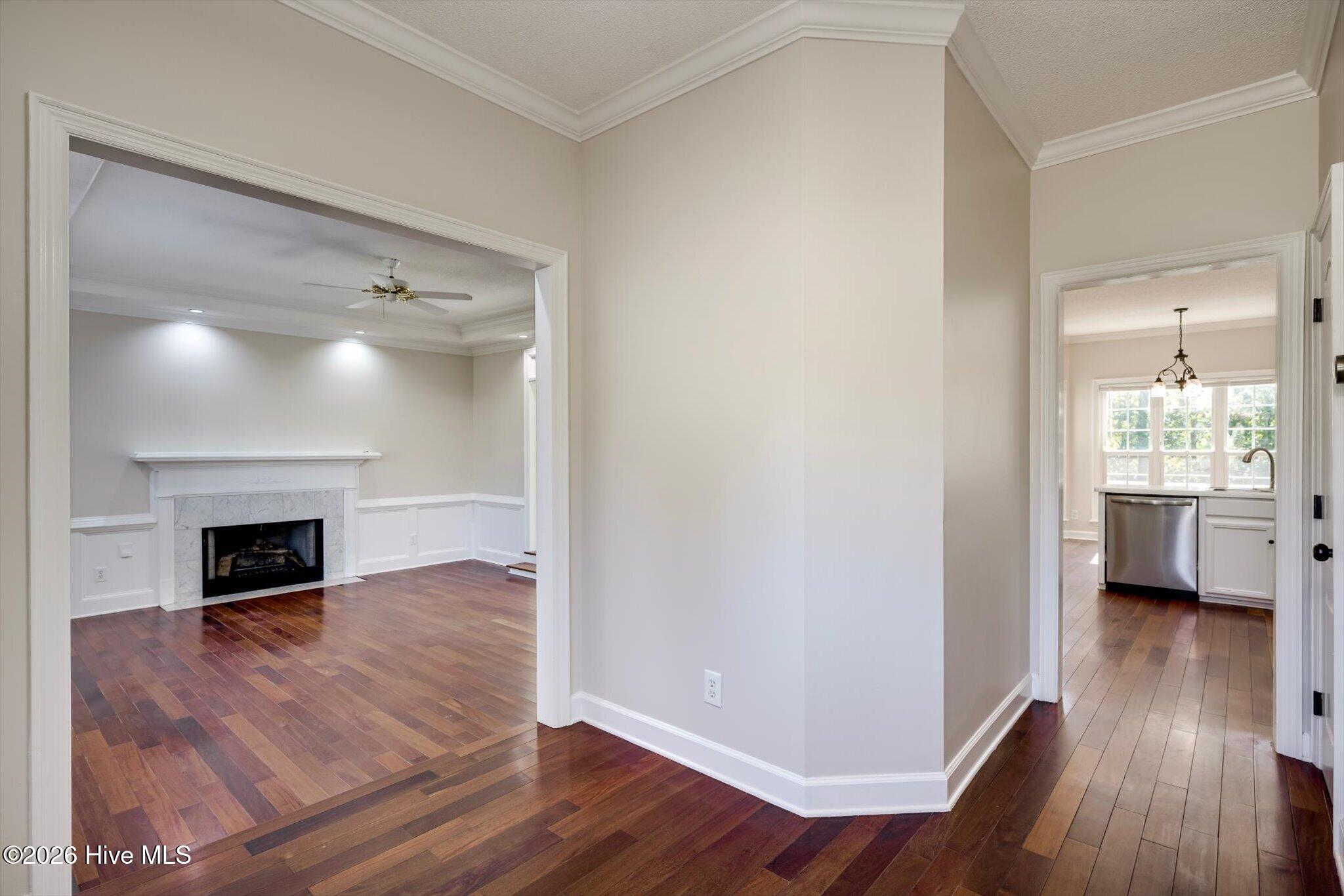 203 Stonington Drive Property Photo 7