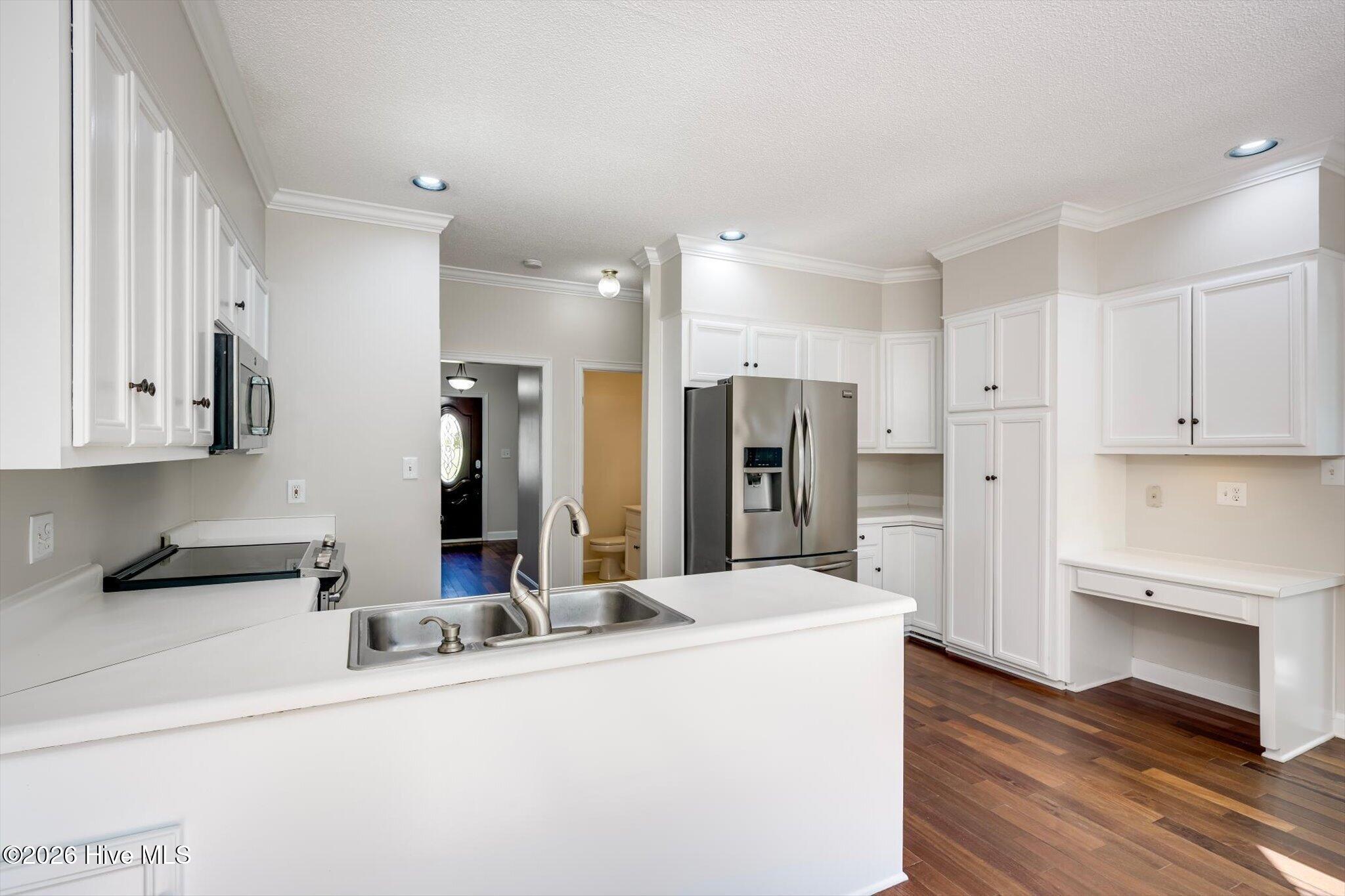 203 Stonington Drive Property Photo 17