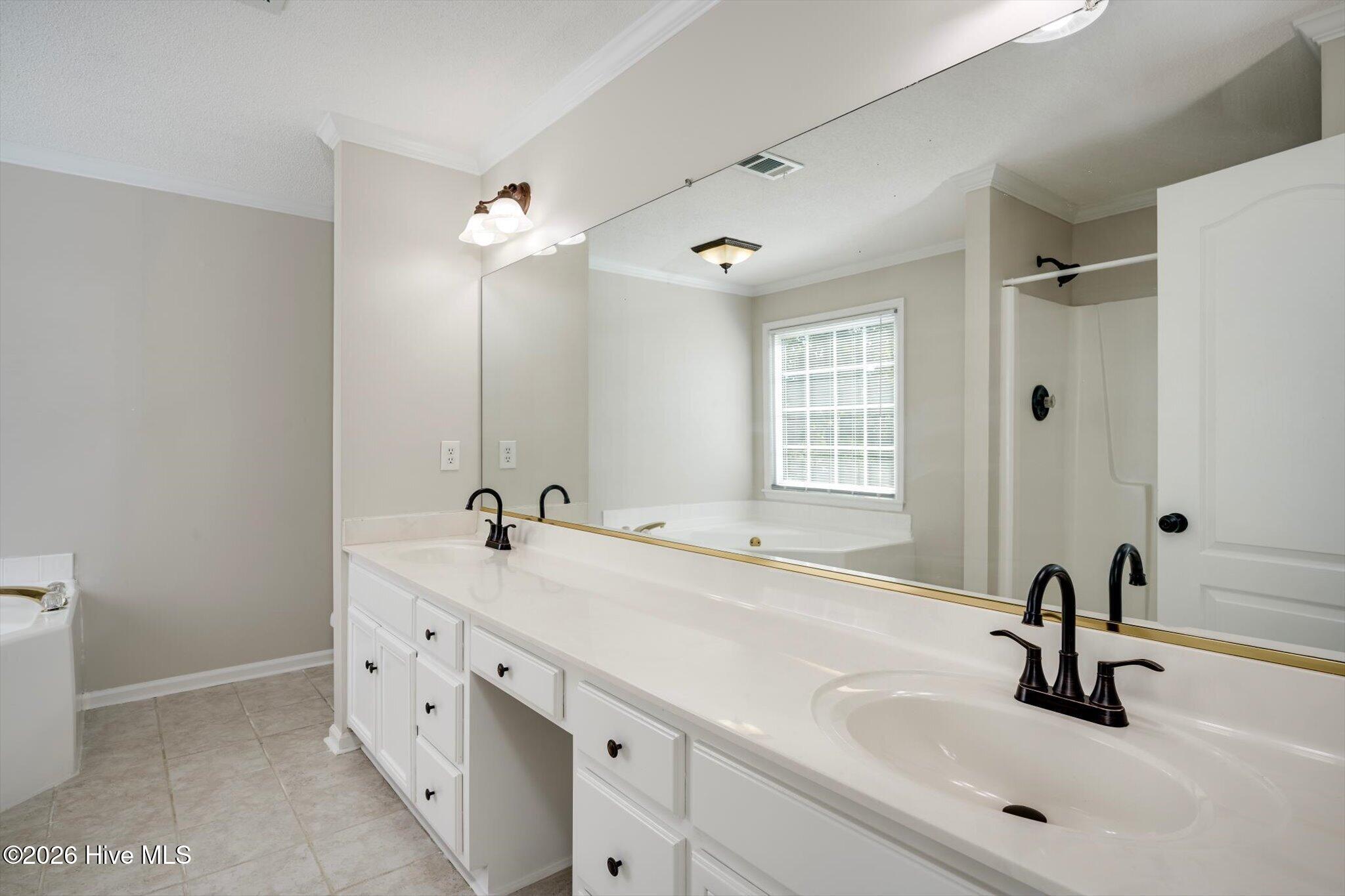 203 Stonington Drive Property Photo 24