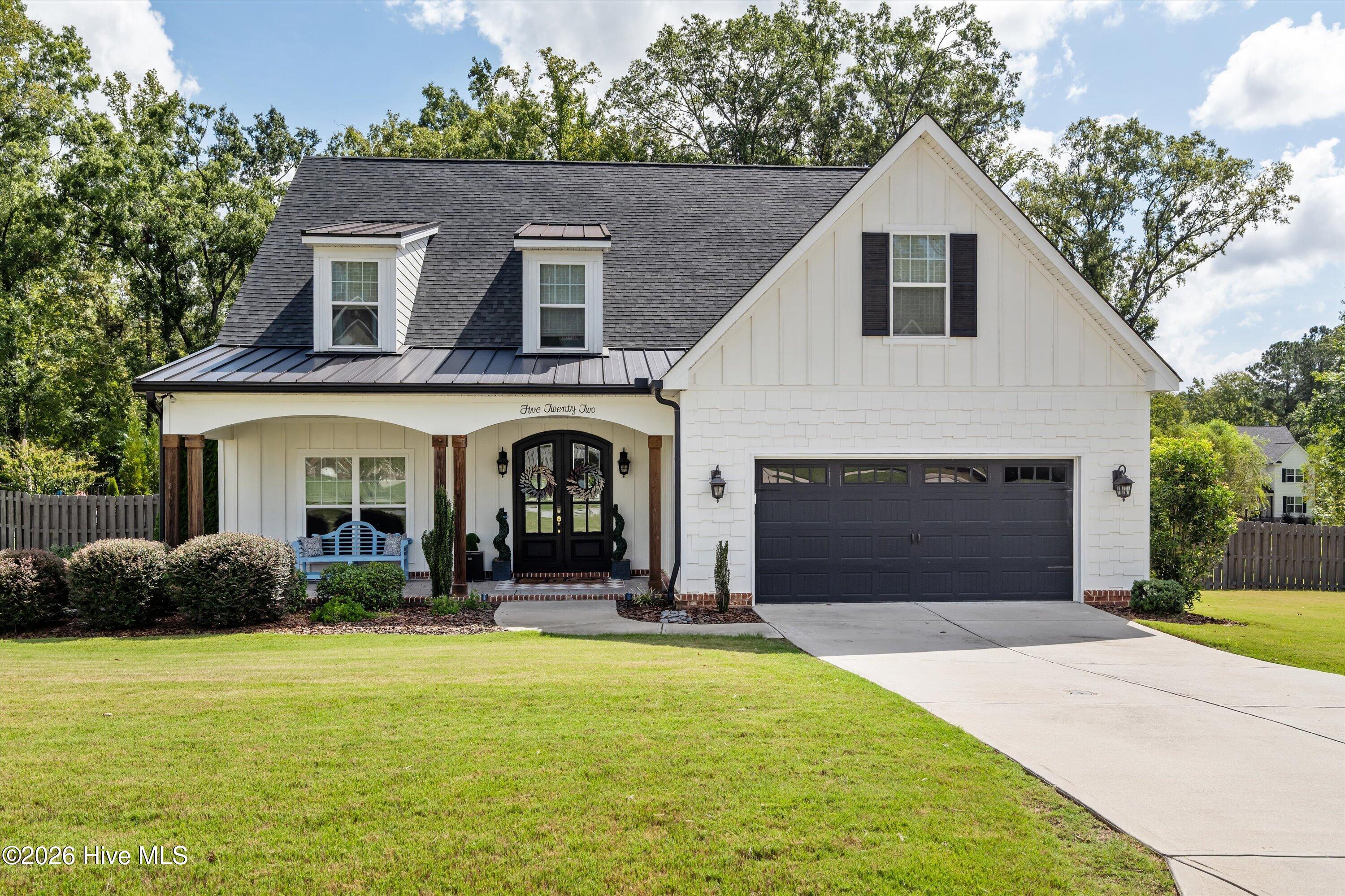 522 River Oaks Lane Property Photo 2