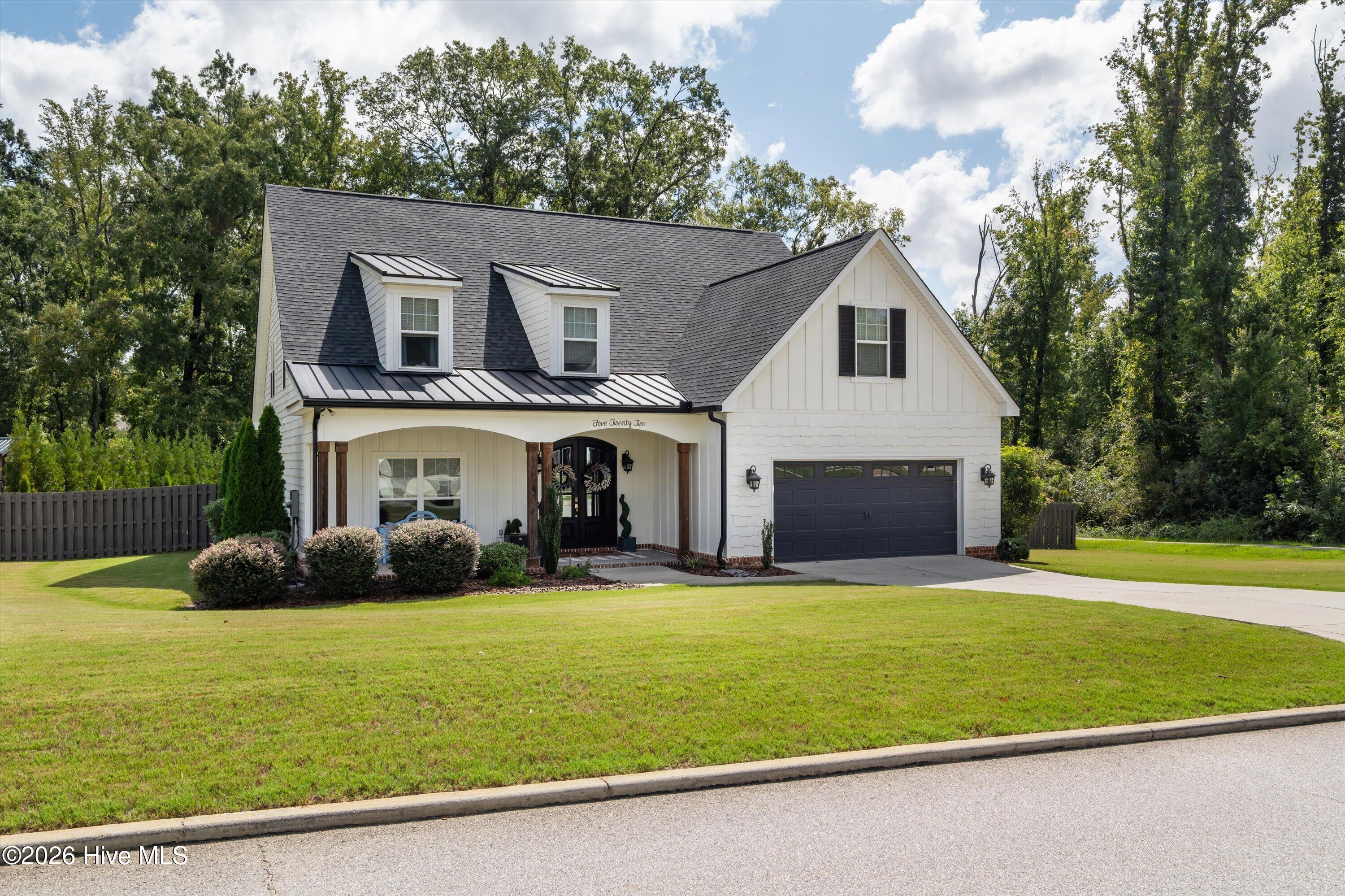 522 River Oaks Lane Property Photo 3