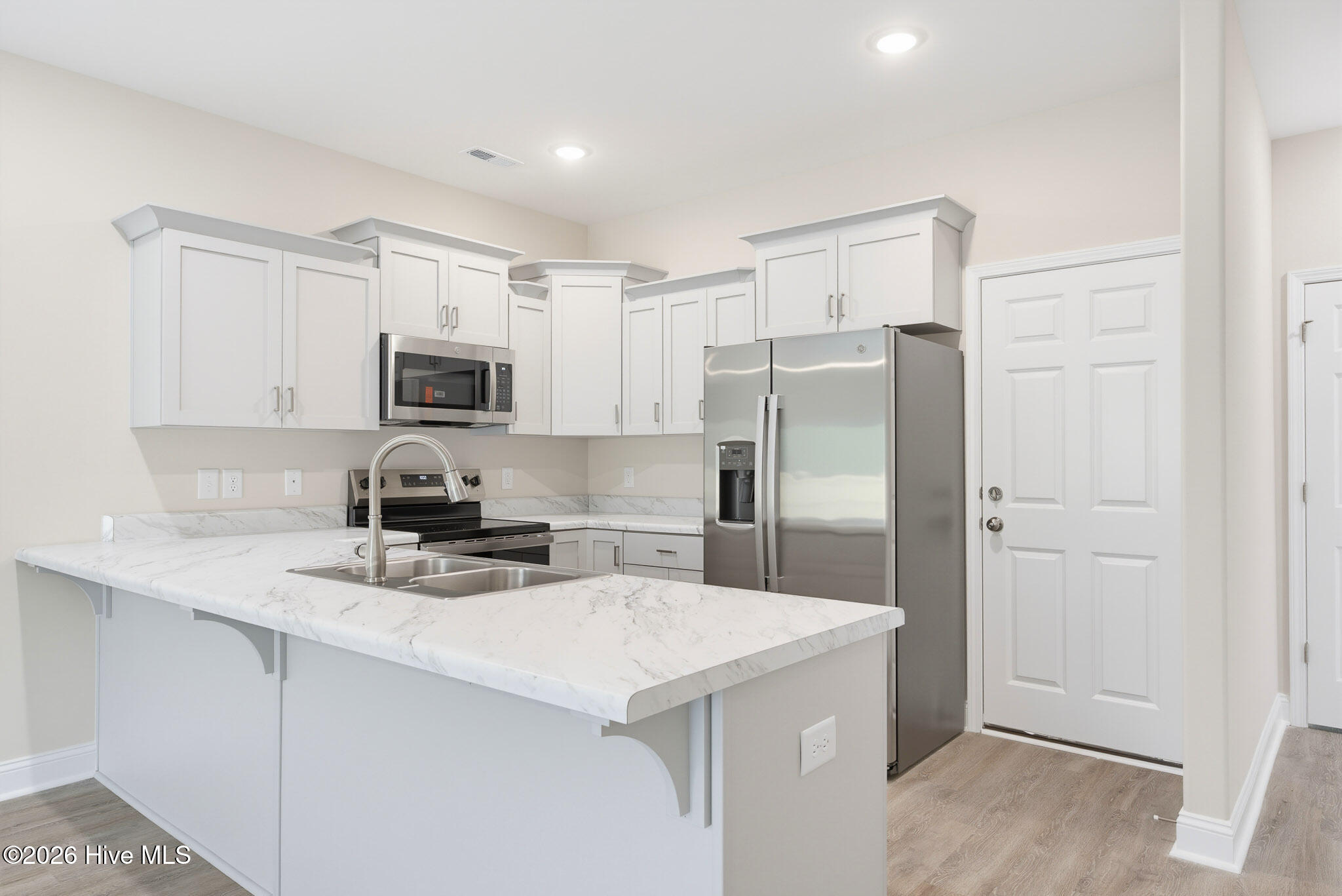 310 Coastal Reef Court Property Photo 5