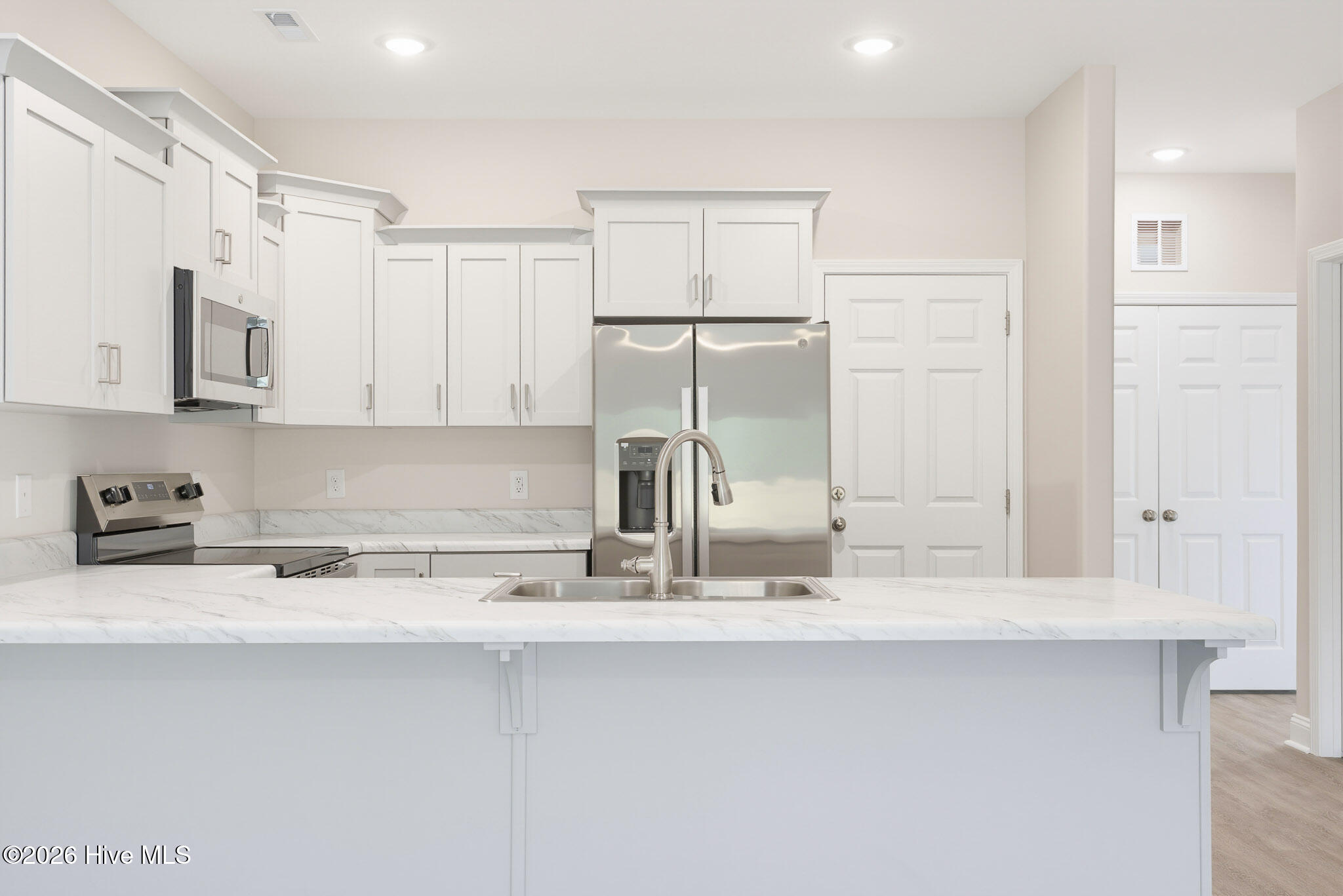 310 Coastal Reef Court Property Photo 6