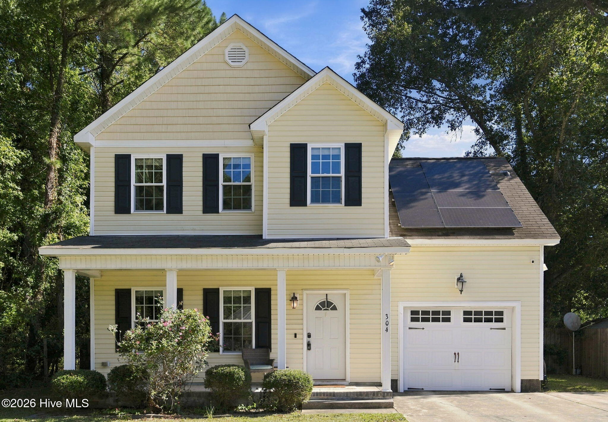 304 Raintree Circle Property Photo 1