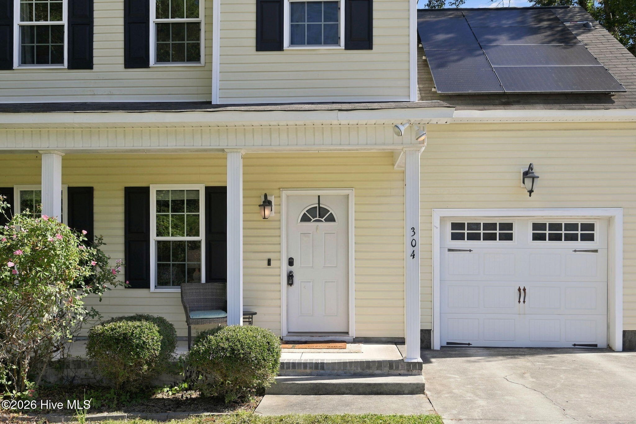 304 Raintree Circle Property Photo 3
