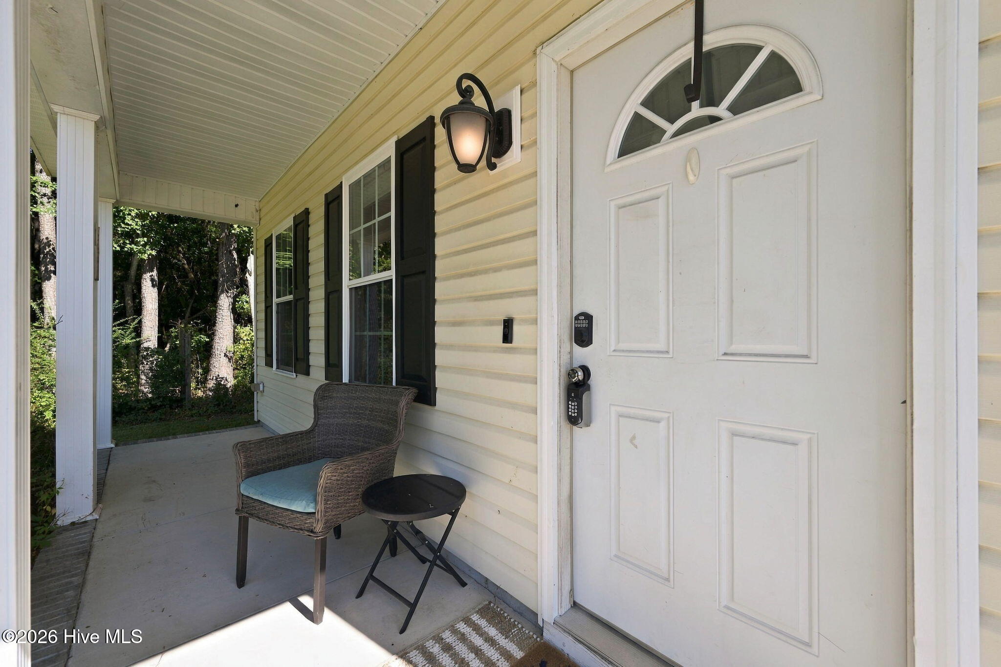304 Raintree Circle Property Photo 5