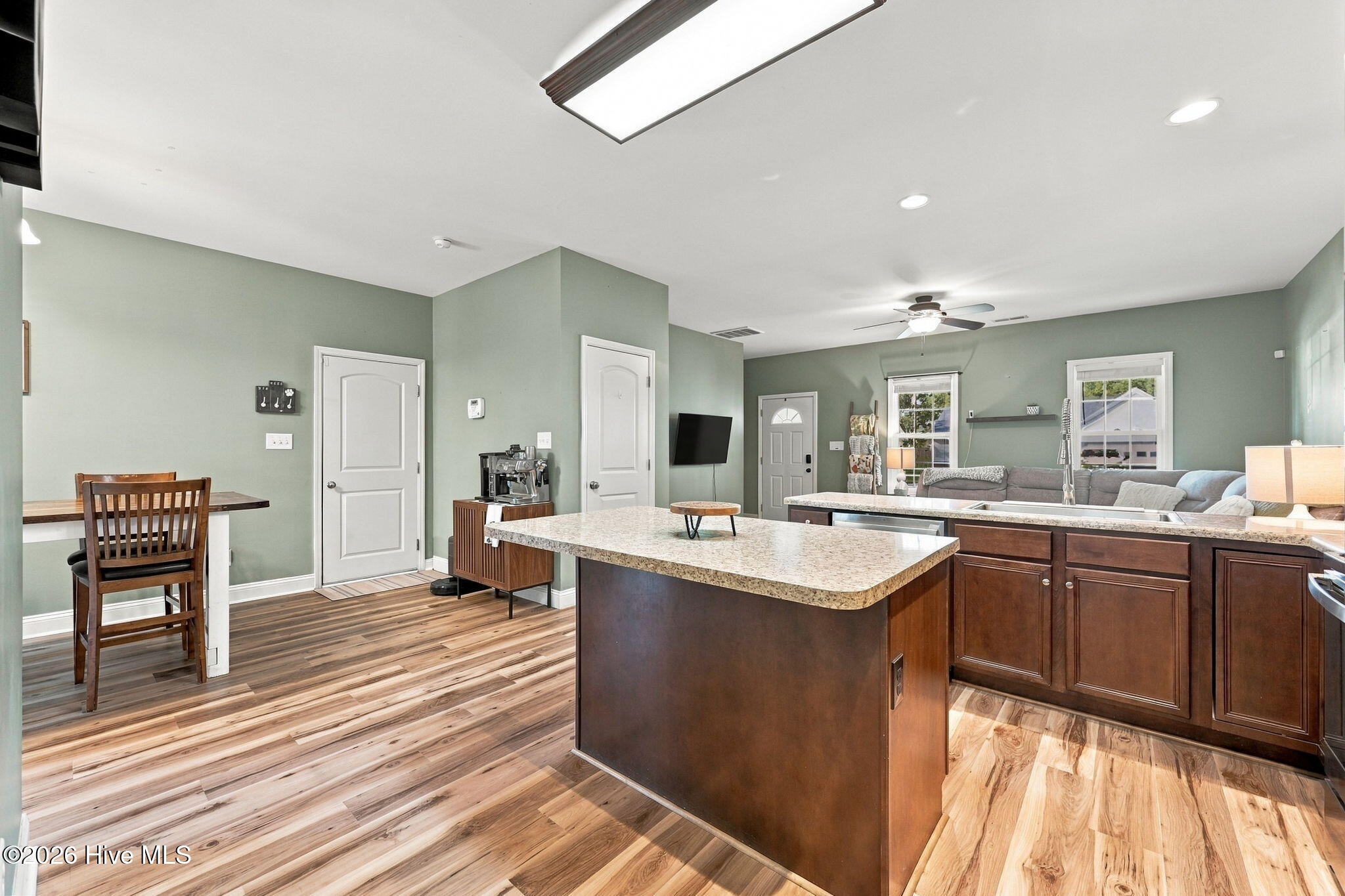 304 Raintree Circle Property Photo 16