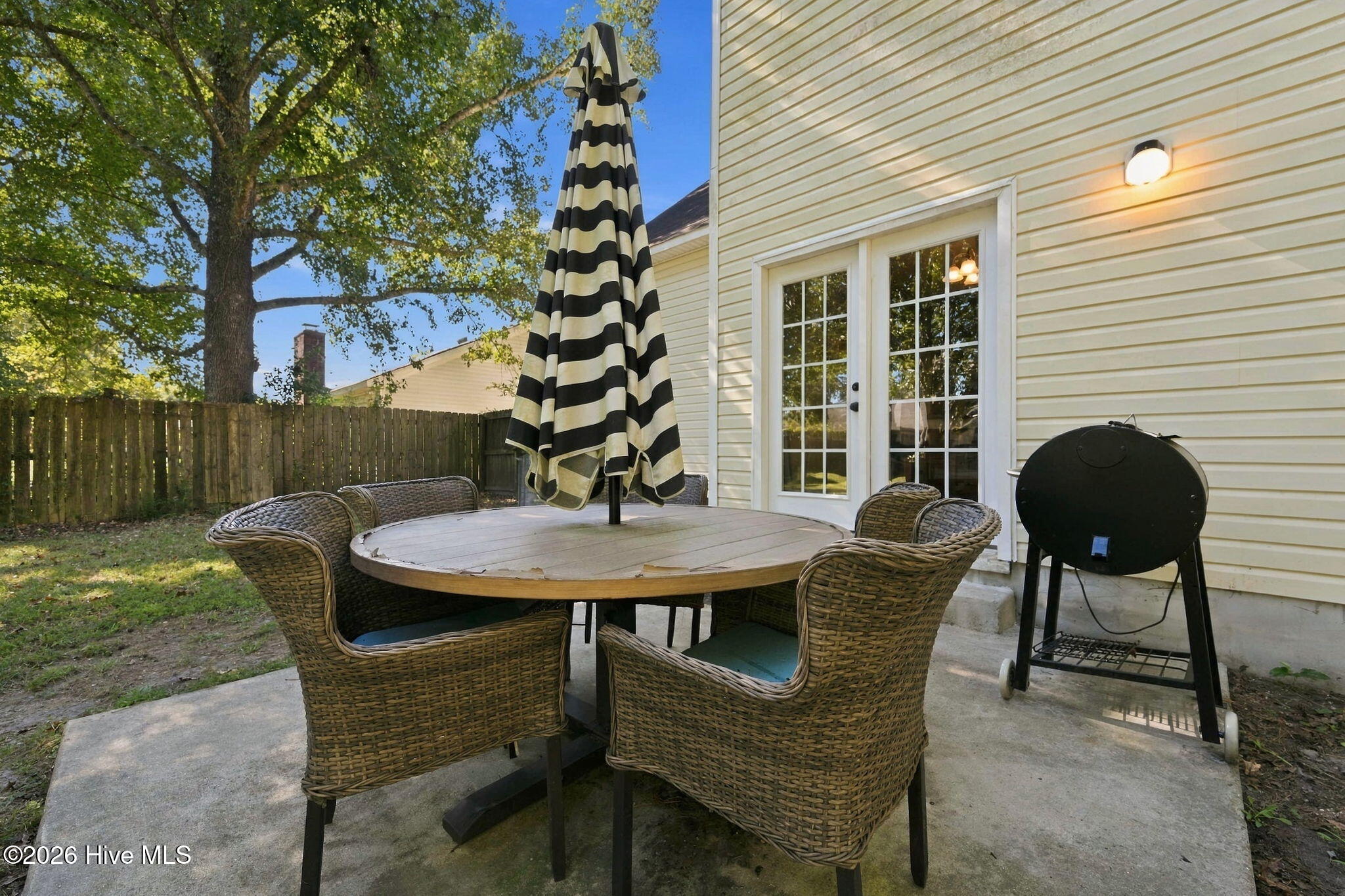 304 Raintree Circle Property Photo 18