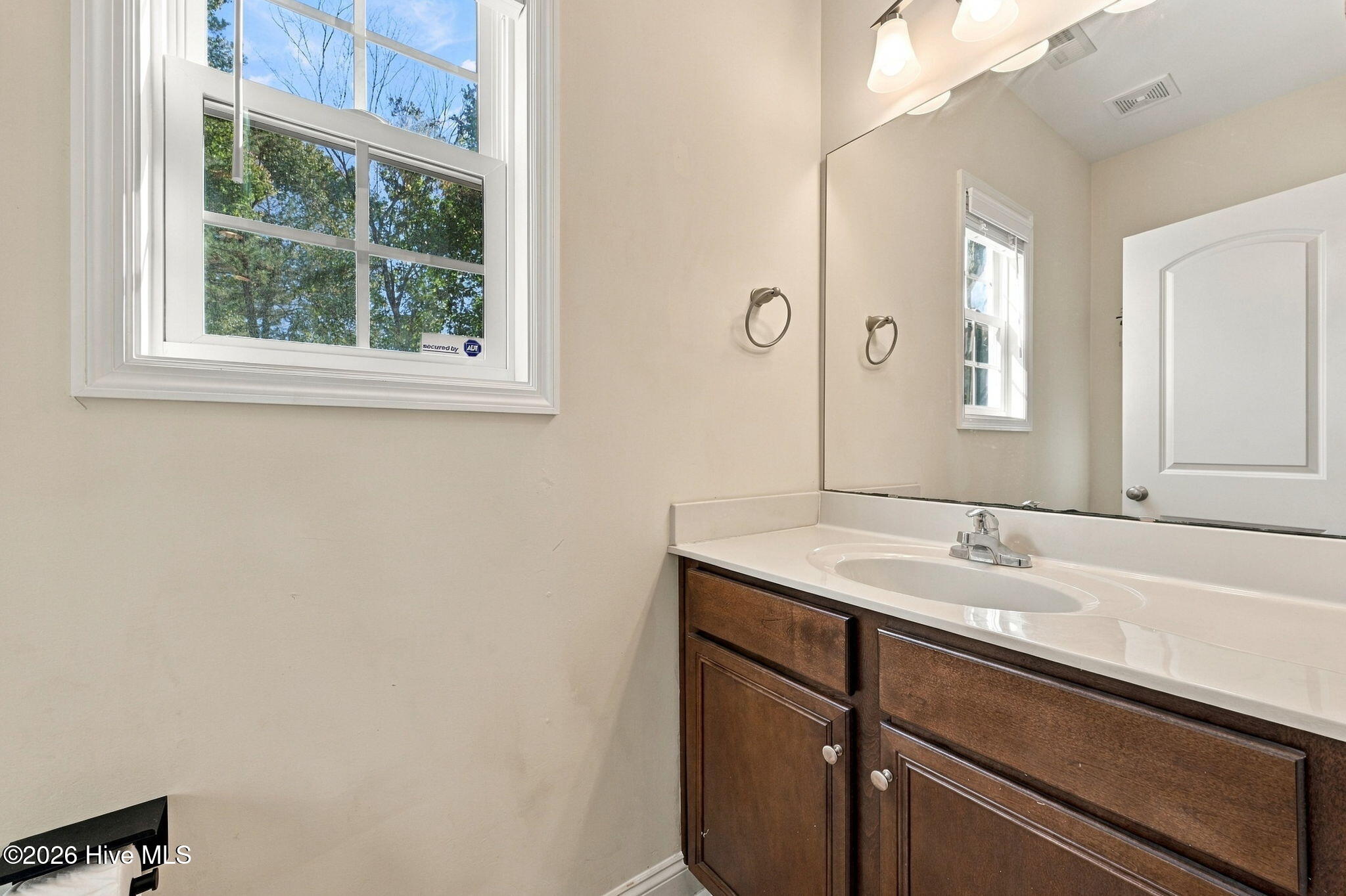 304 Raintree Circle Property Photo 24