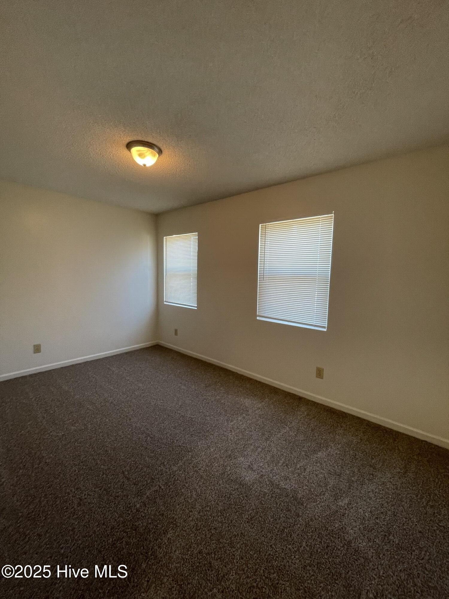 204 Cordell Circle Property Photo 3