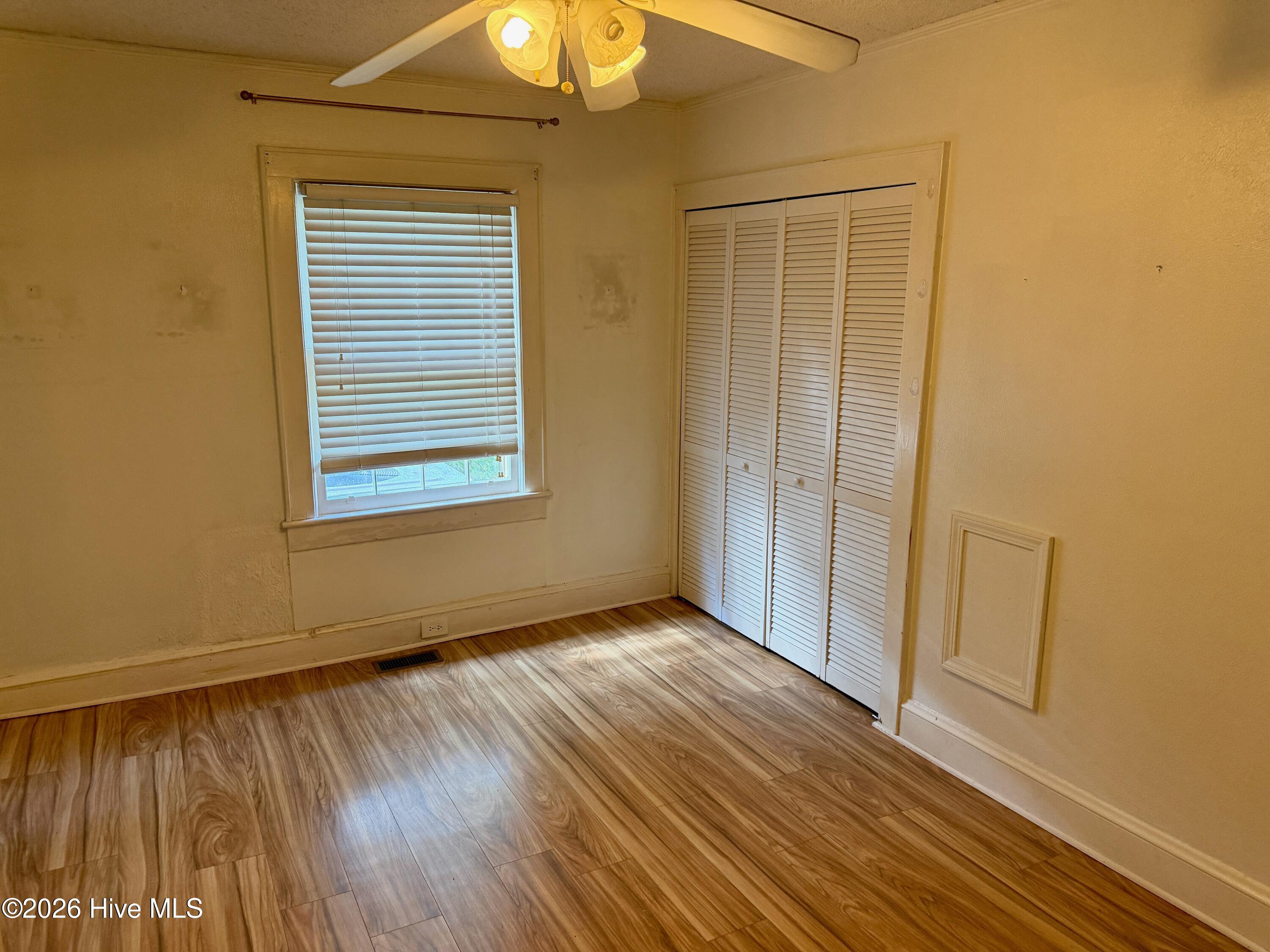 401 Cale Street Property Photo 8