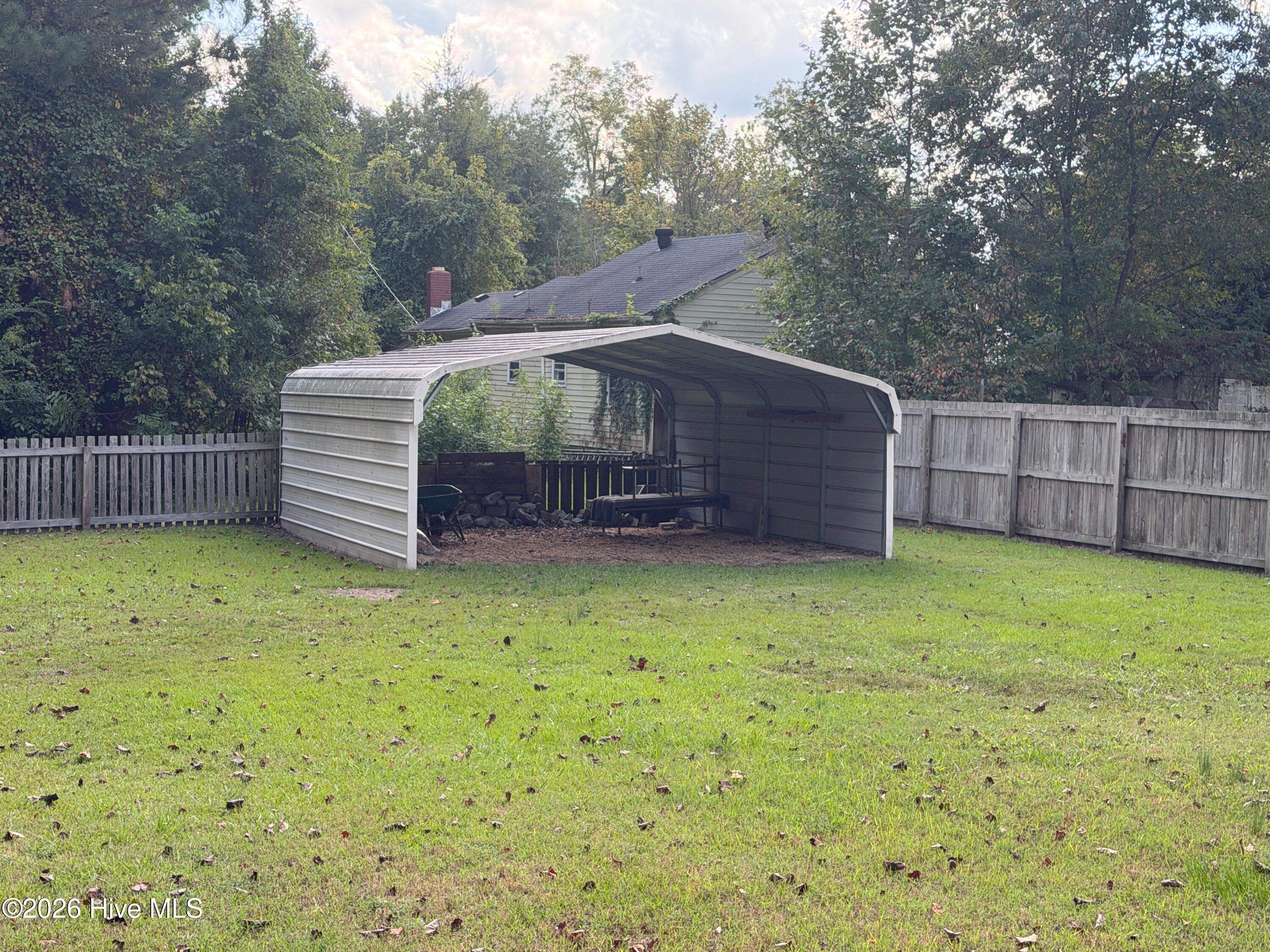 401 Cale Street Property Photo 14