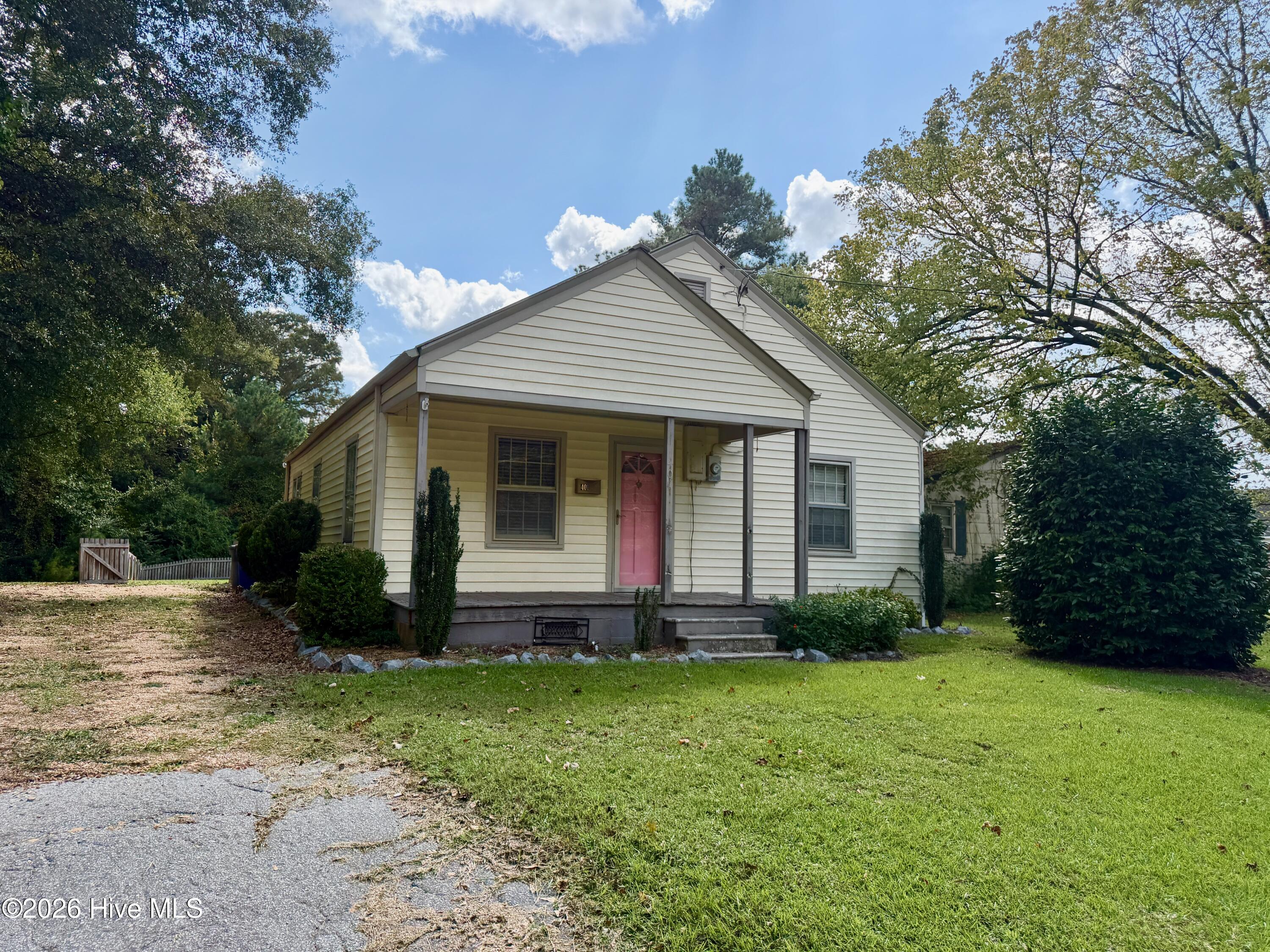401 Cale Street Property Photo 16
